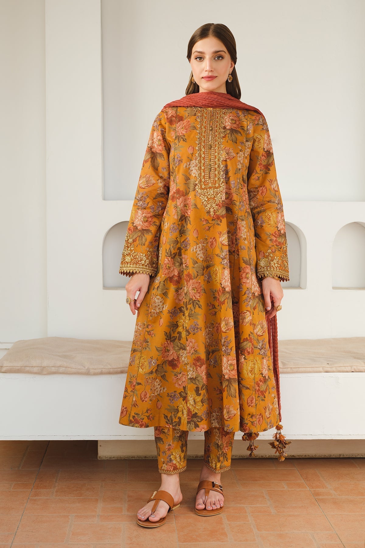 Baroque | Embroidered Lawn | SF-653