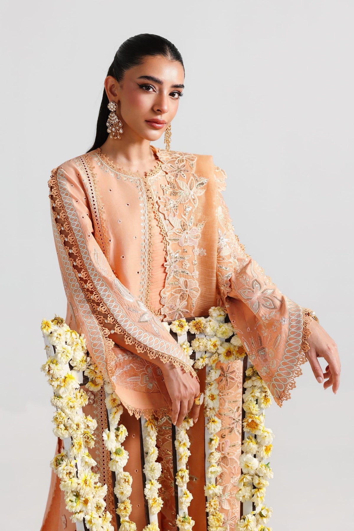 Akbar Aslam | Elan Luxury Lawn 26 | Ravina