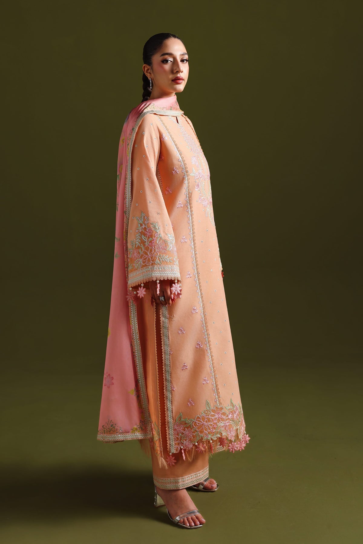 Akbar Aslam | Pret Lawn 26 | Aaralyn