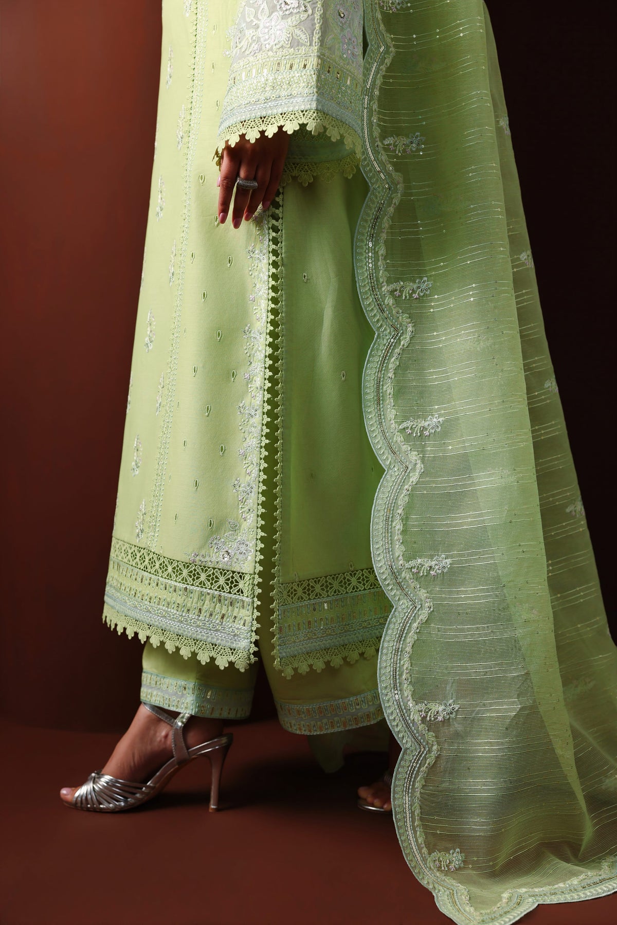 Akbar Aslam | Pret Lawn 26 | Nayeli