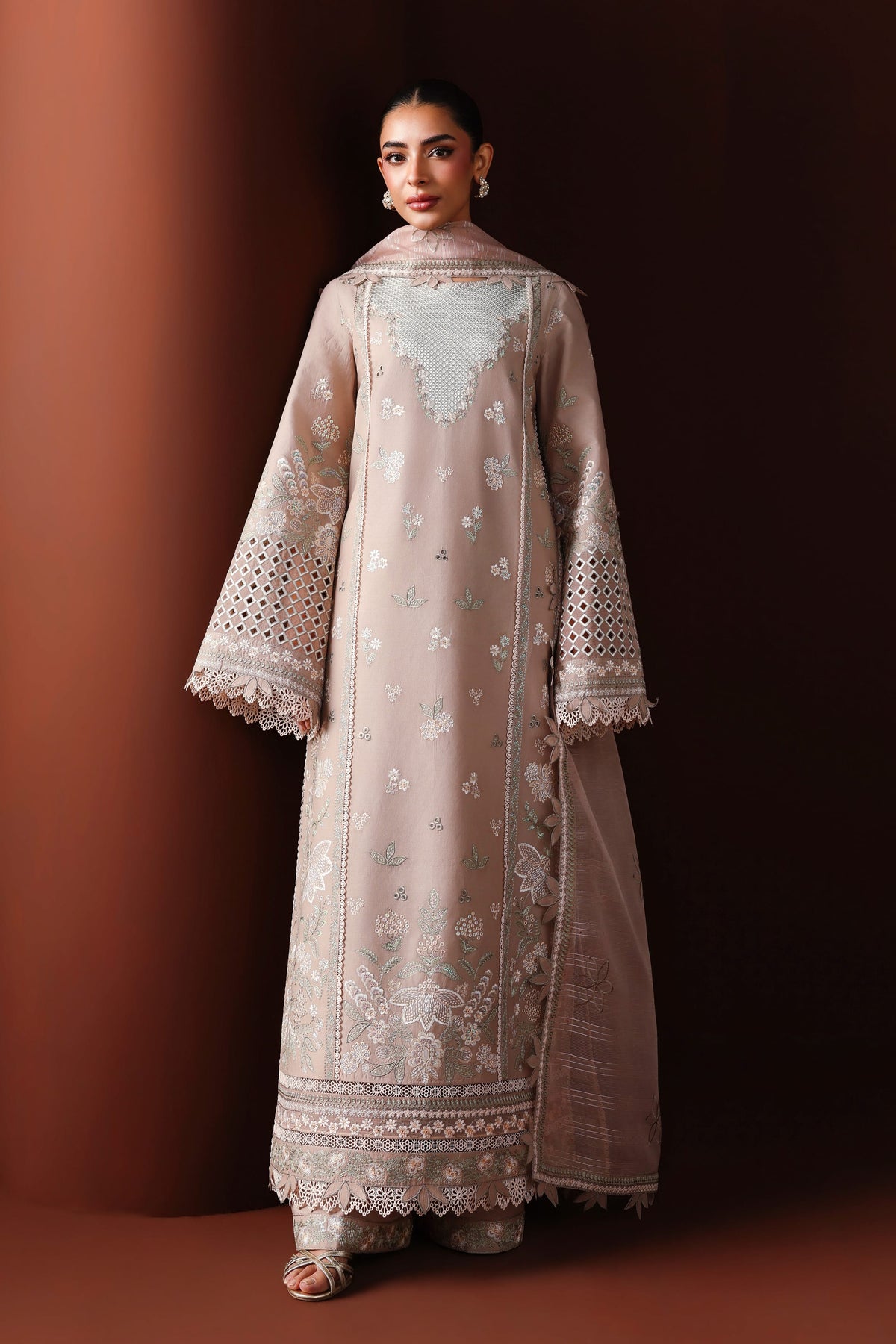 Akbar Aslam | Pret Lawn 26 | Yasmina