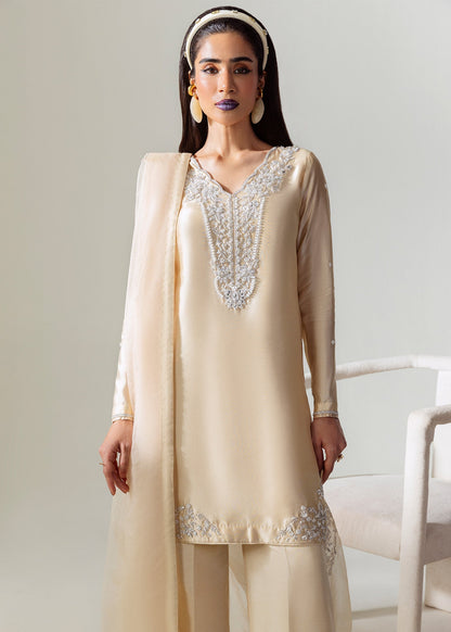 Mahum Asad | The Sirens | Champagne