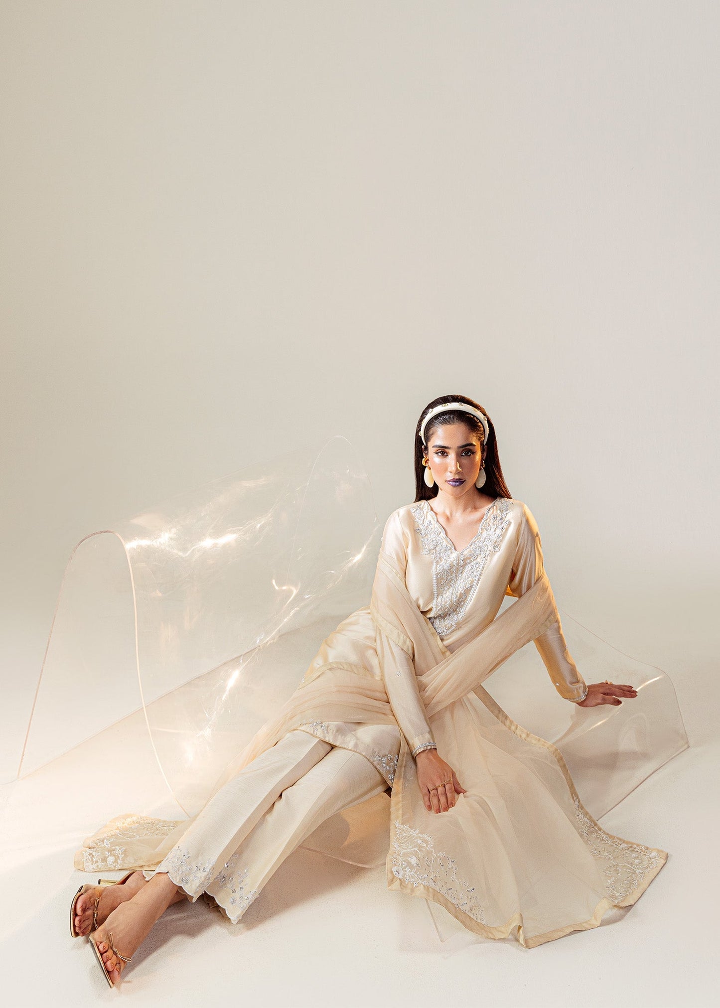Mahum Asad | The Sirens | Champagne