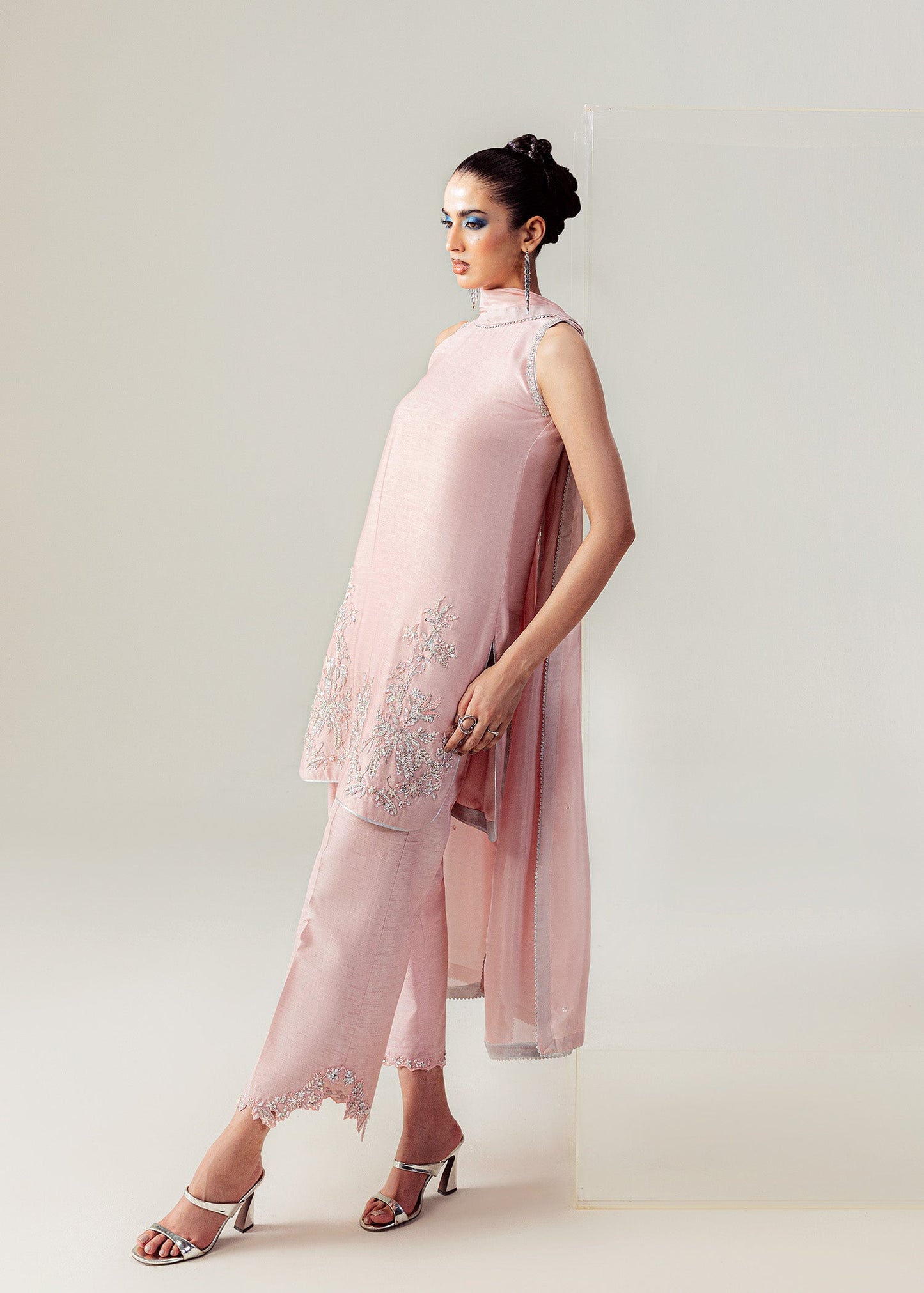 Mahum Asad | The Sirens | Blushed Halo