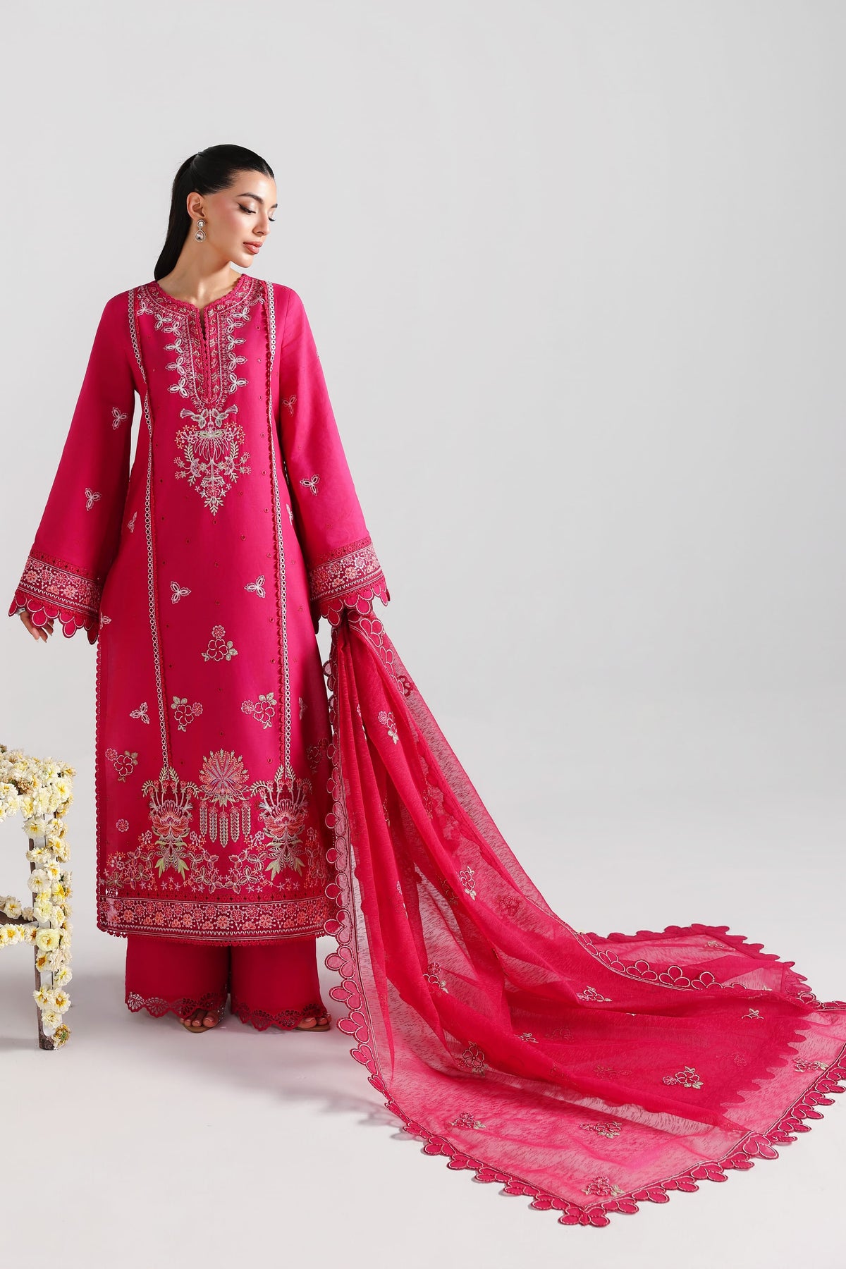 Akbar Aslam | Pret Lawn 26 | Raniya