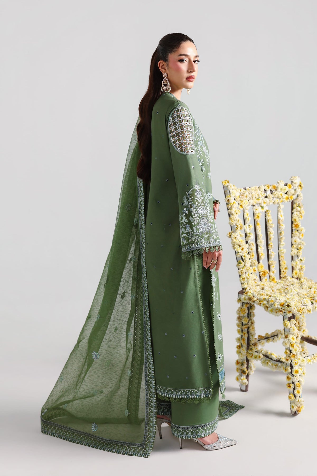 Akbar Aslam | Pret Lawn 26 | Samara