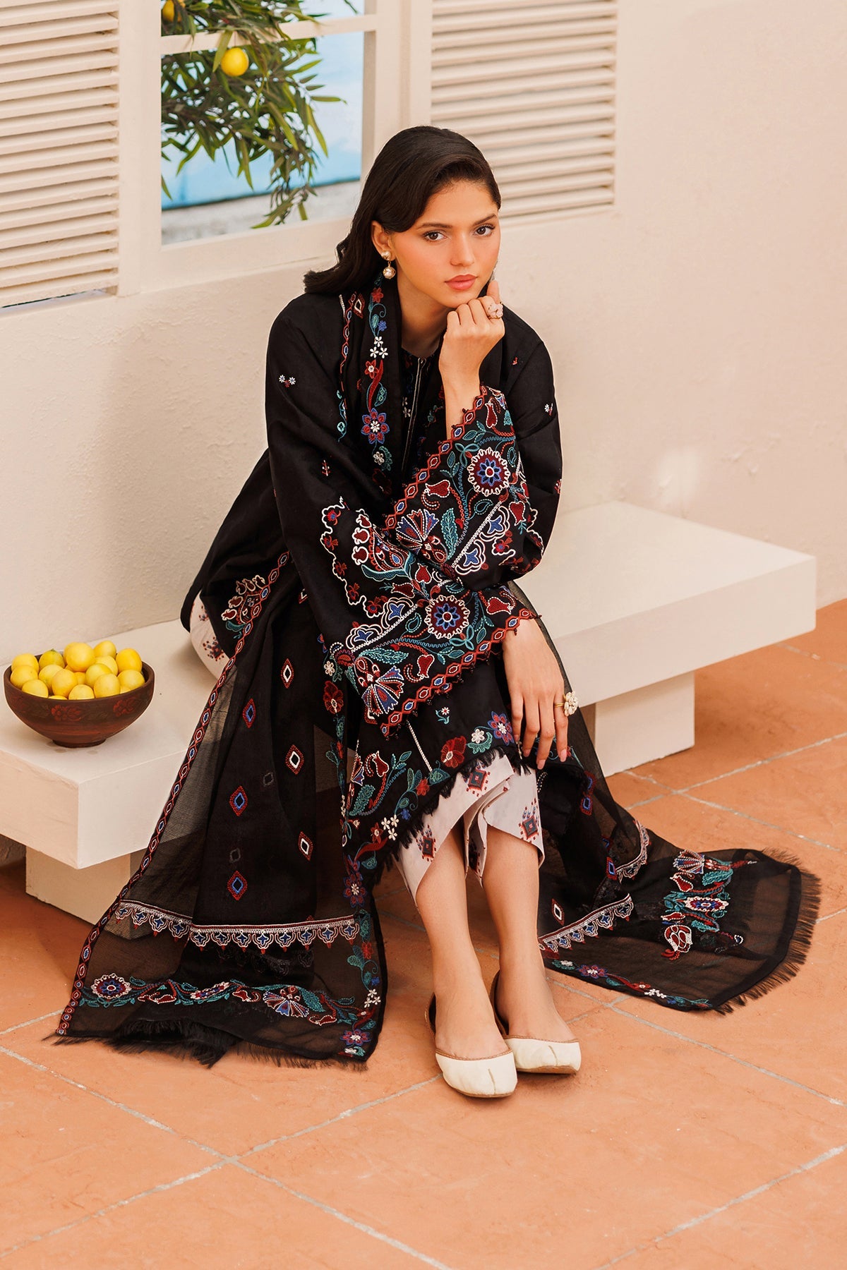 Baroque | Embroidered Lawn | SF-4391