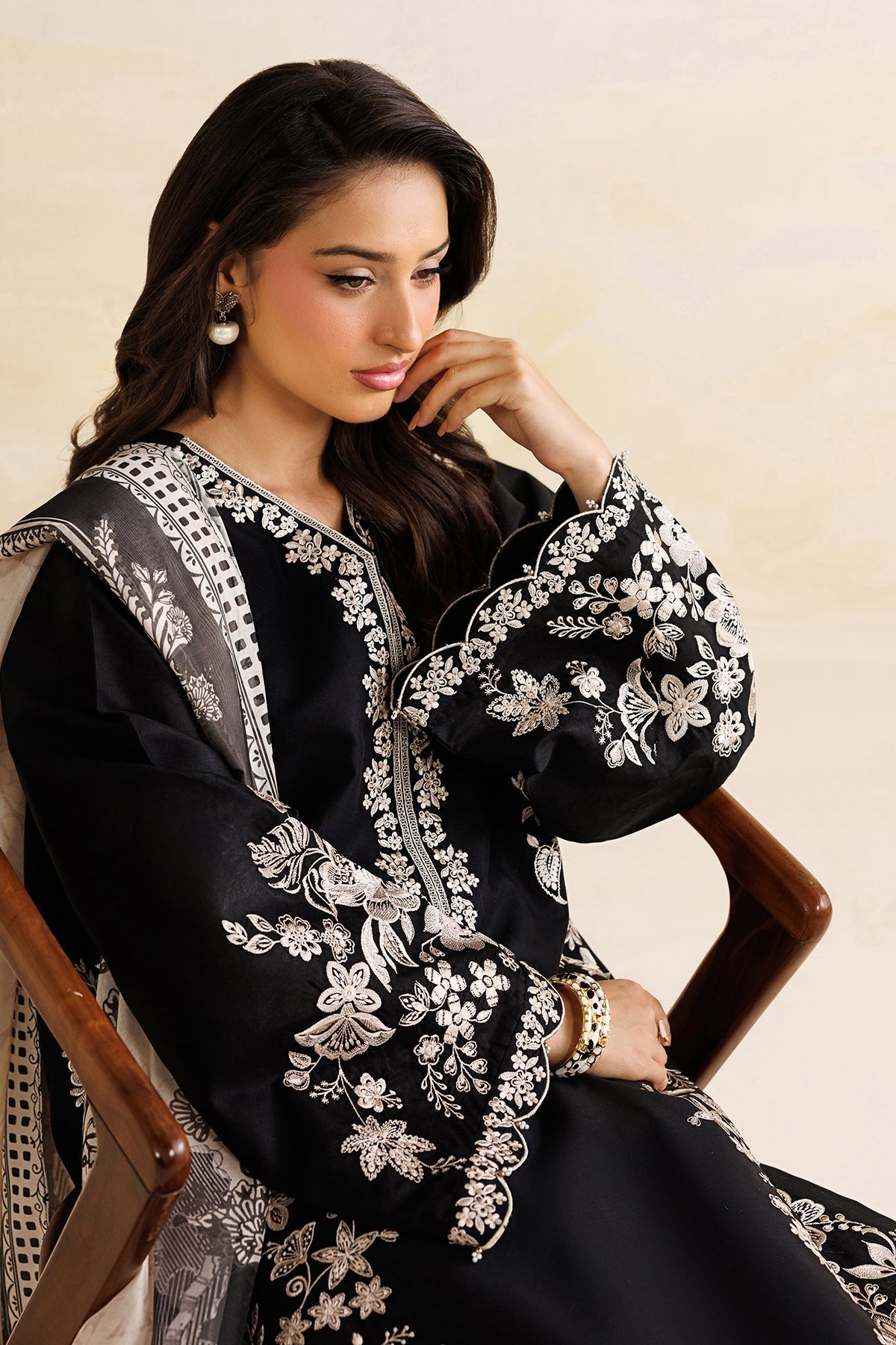Baroque | Embroidered Lawn | SF-4471