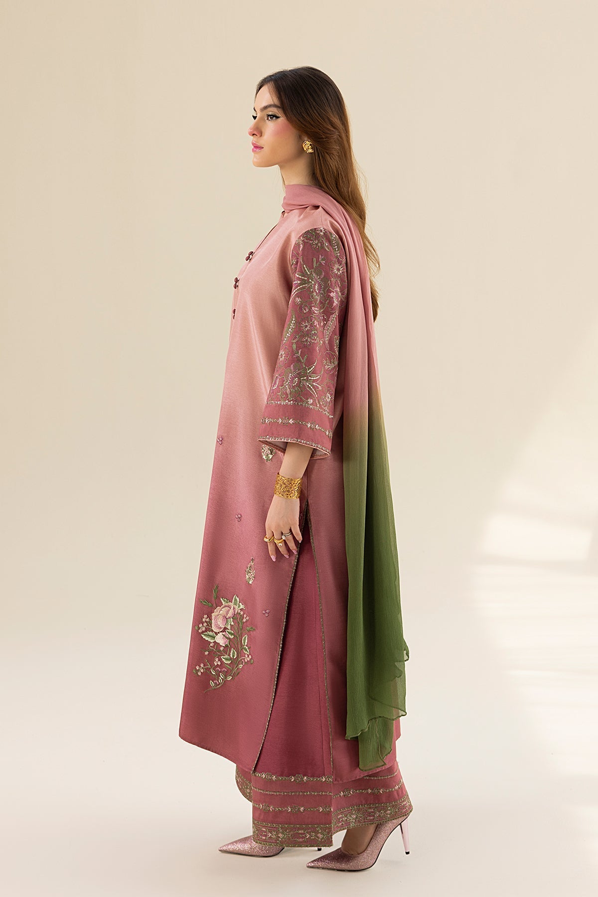 Erum Khan | Lillia Summer Edit | Vintage Rose