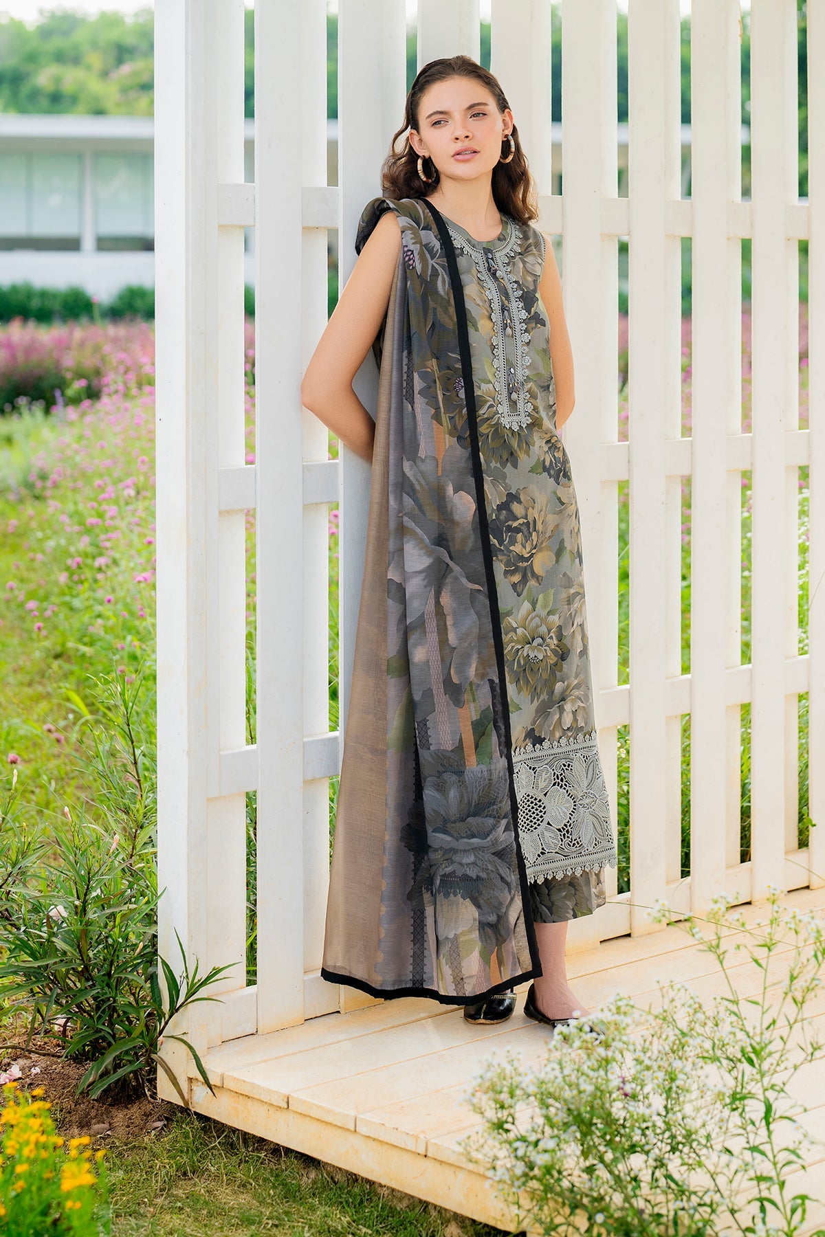 Baroque | Embroidered Lawn | SF-4218