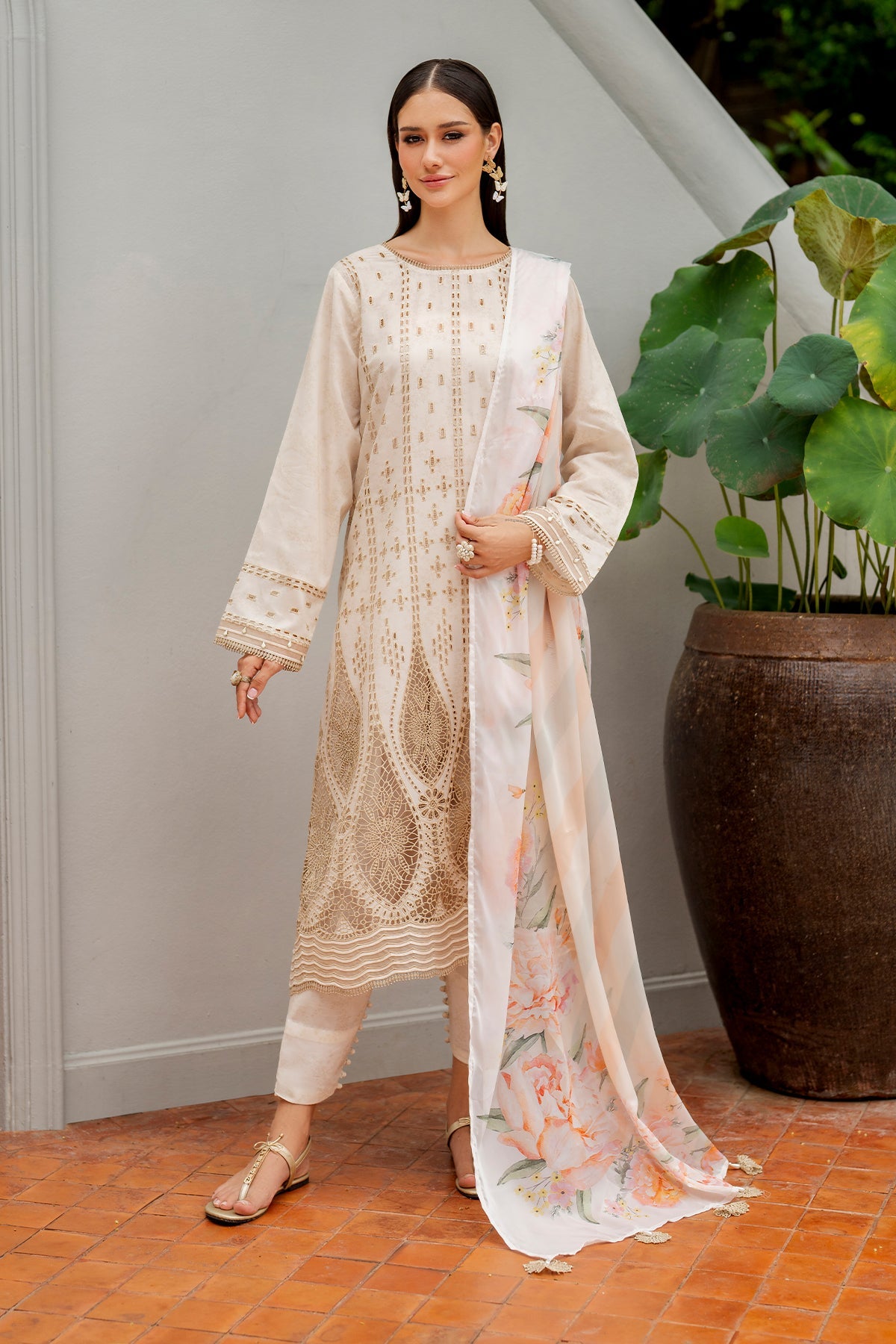 Baroque | Embroidered Lawn | SF-4274