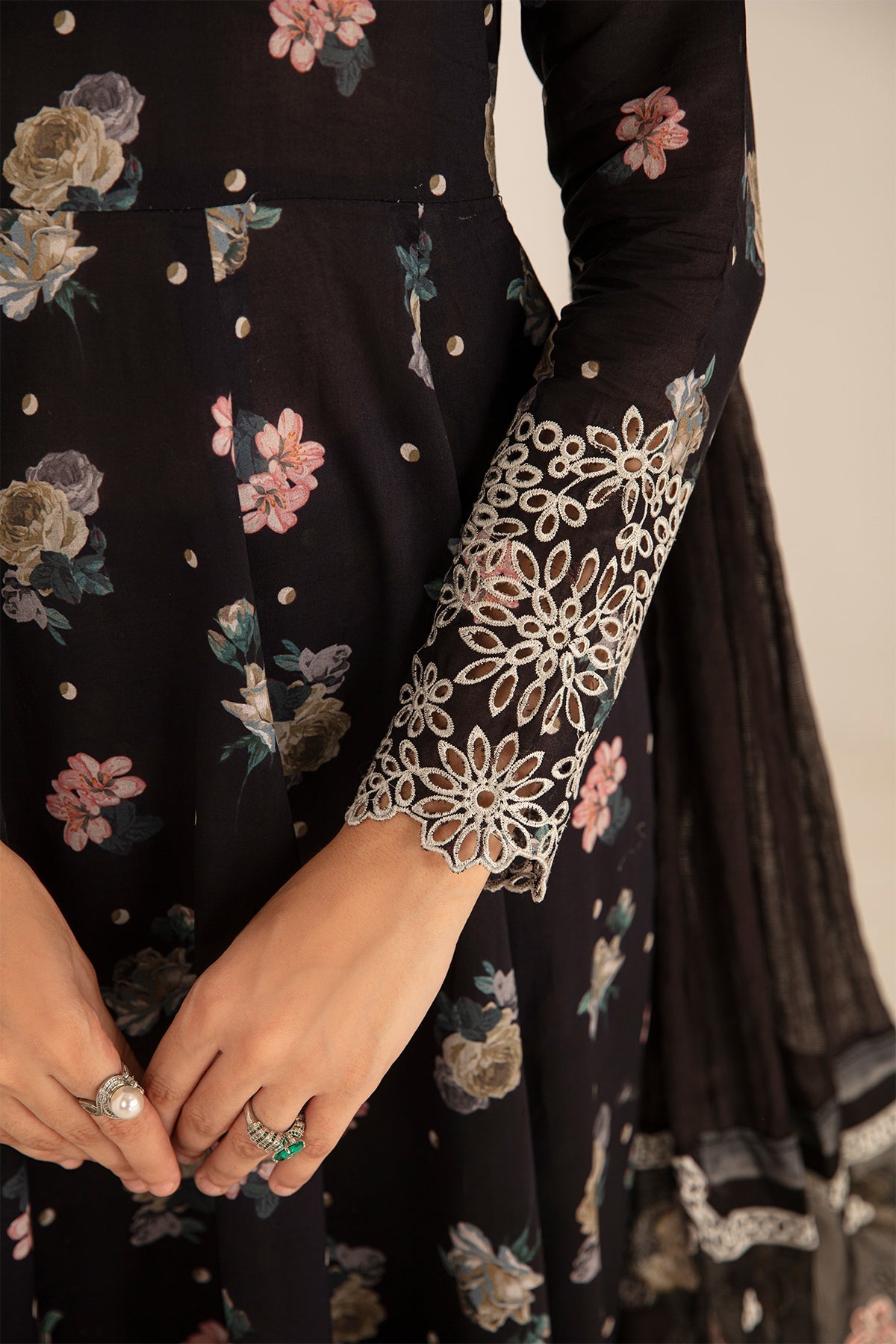 Baroque | Embroidered Lawn | SF-406