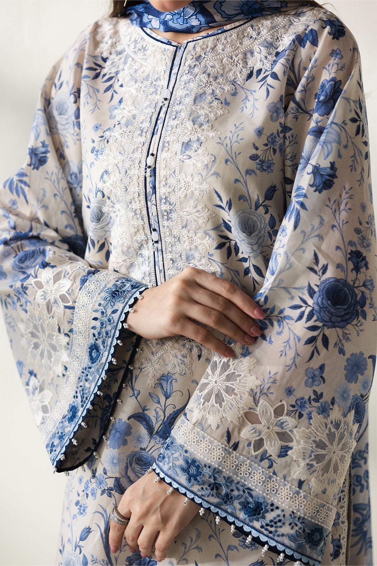 Baroque | Embroidered Lawn | SF-4429