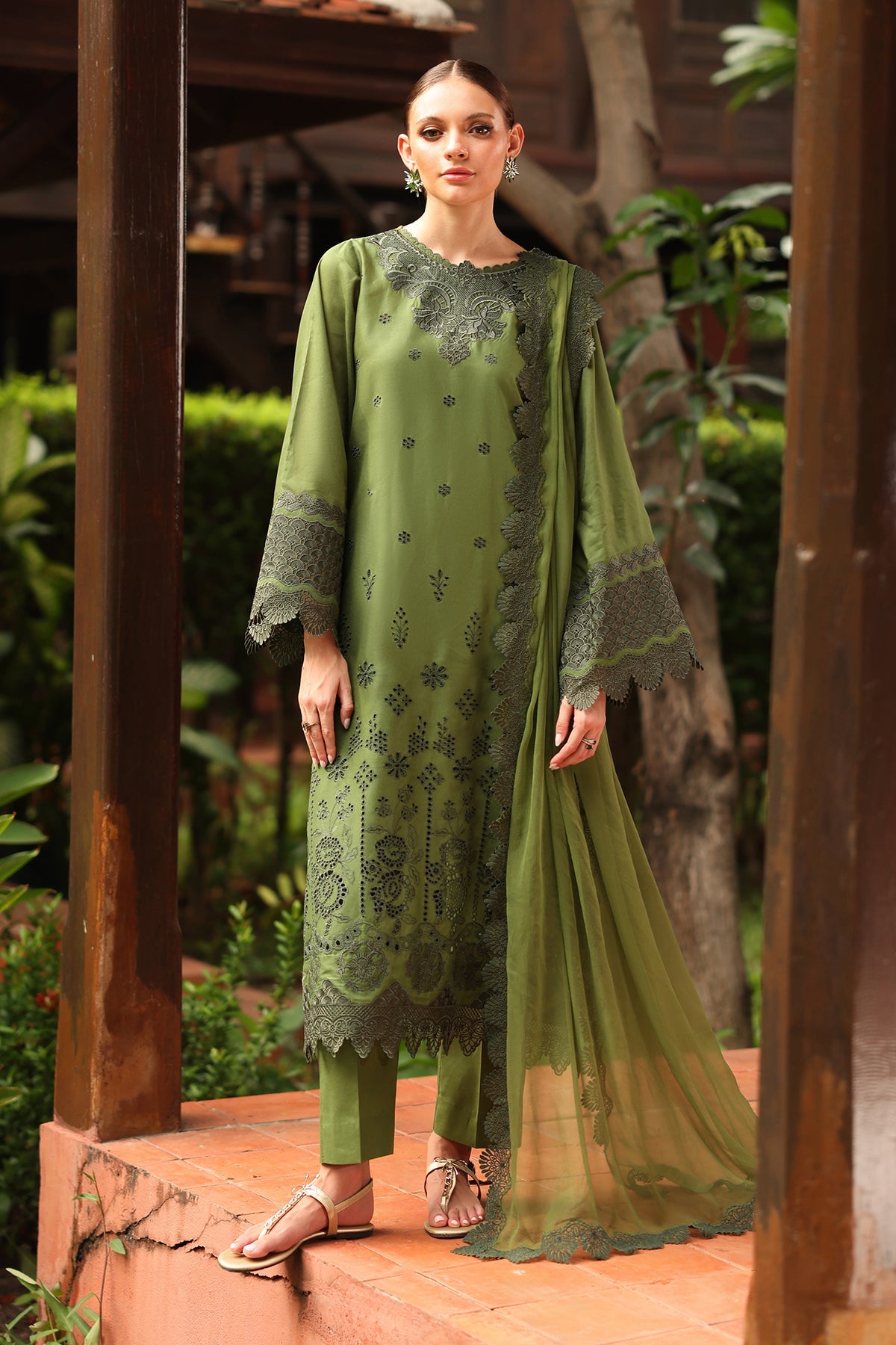 Baroque | Embroidered Lawn | SF-4258
