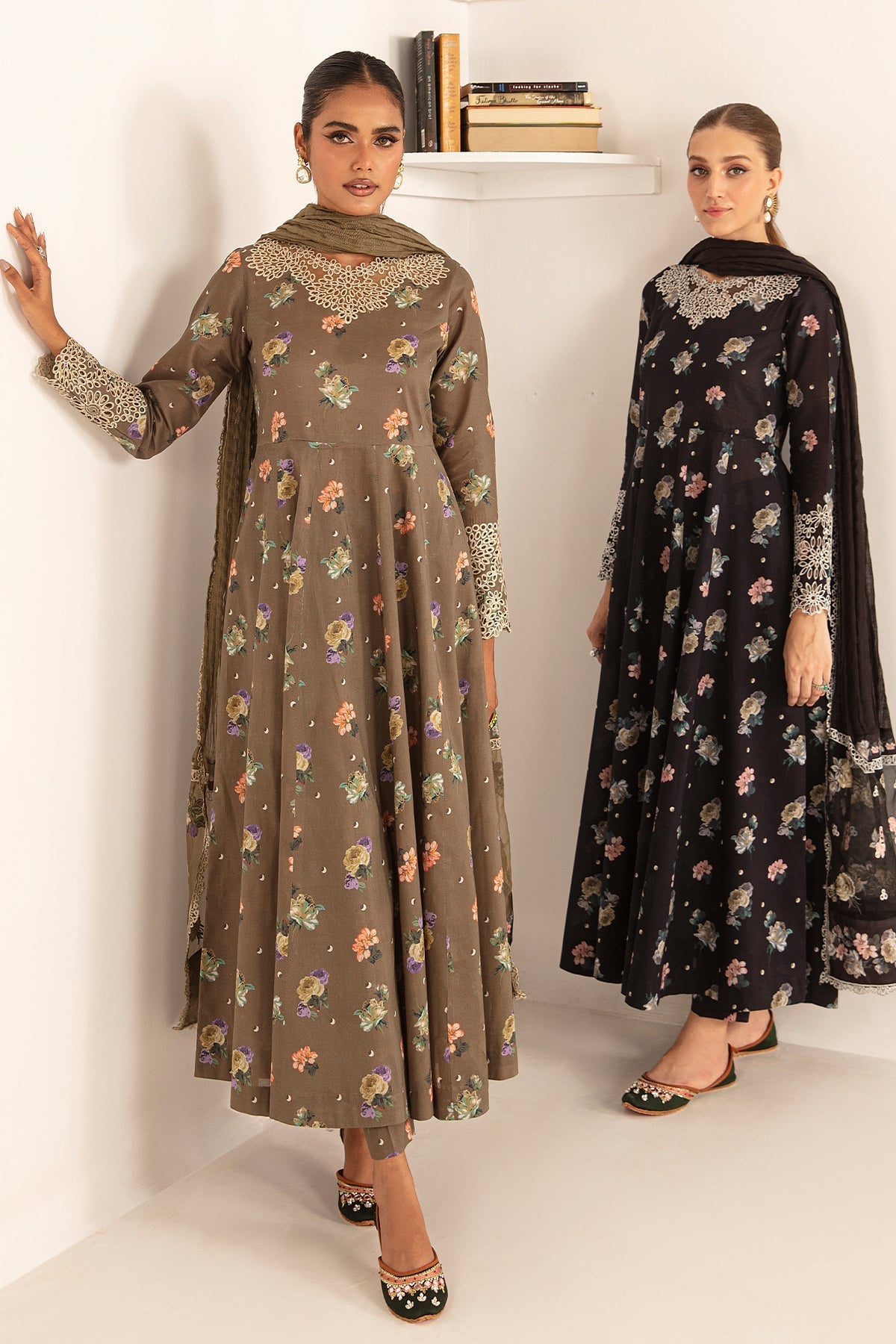 Baroque | Embroidered Lawn | SF-406