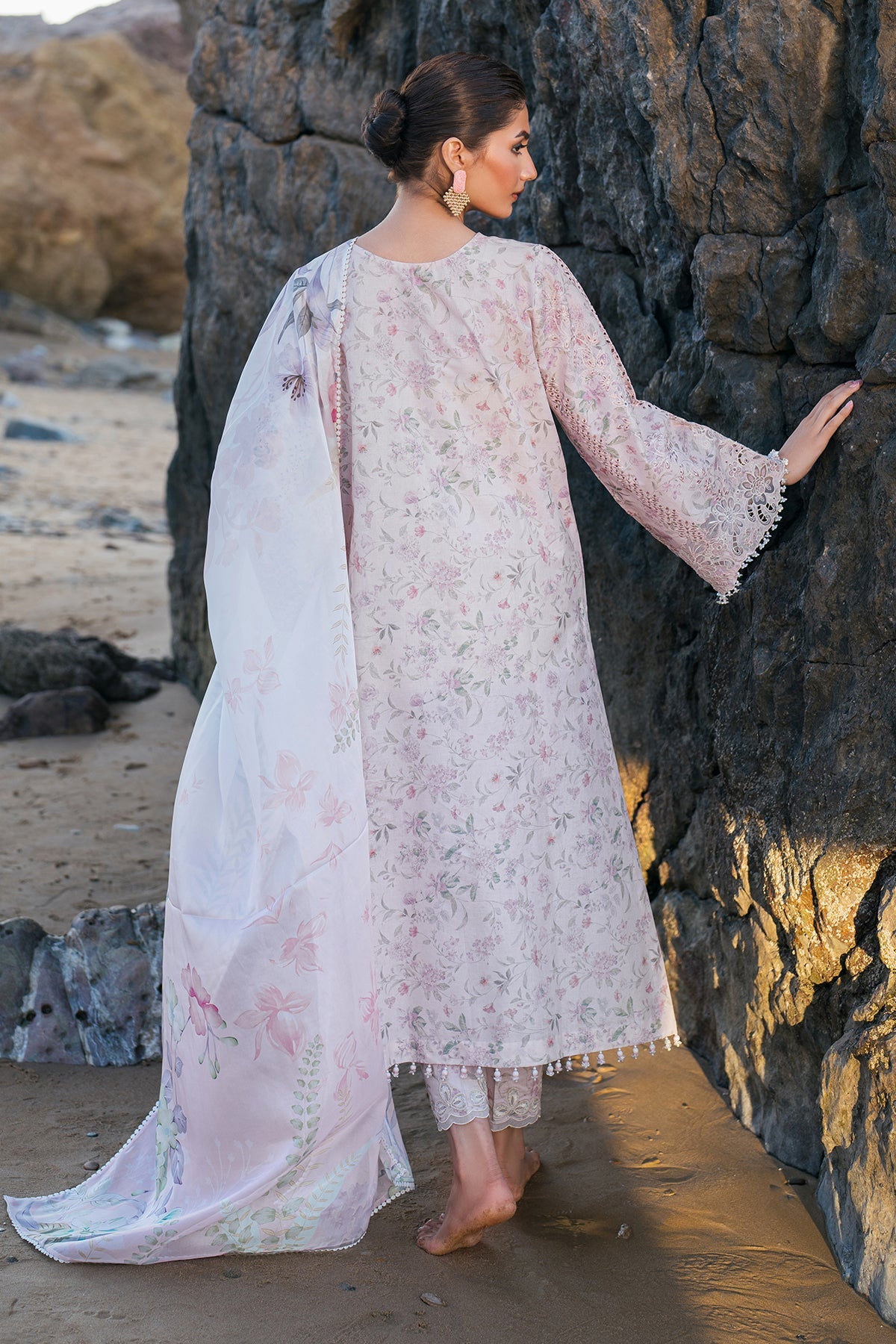 Baroque | Embroidered Lawn | SF-4130
