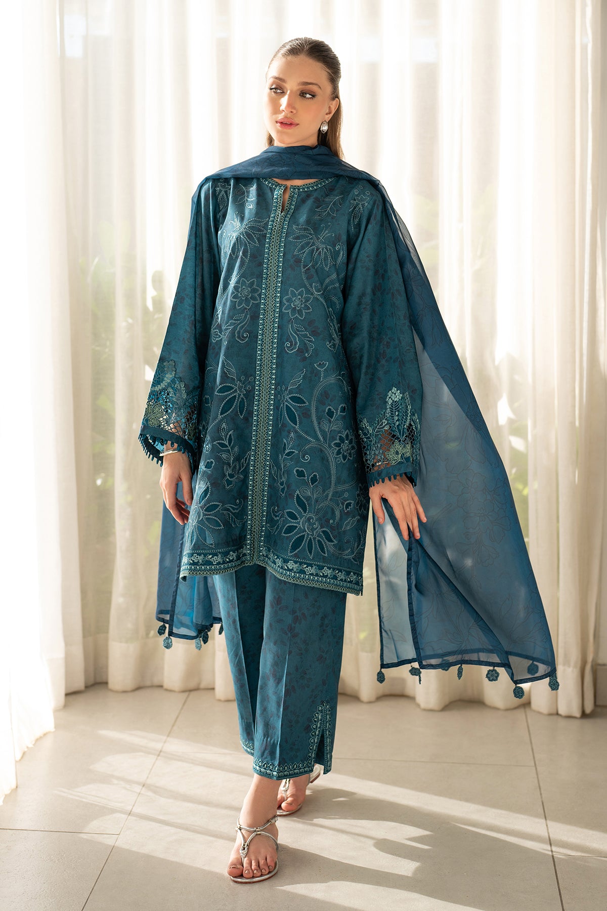 Baroque | Embroidered Lawn | SF-4097