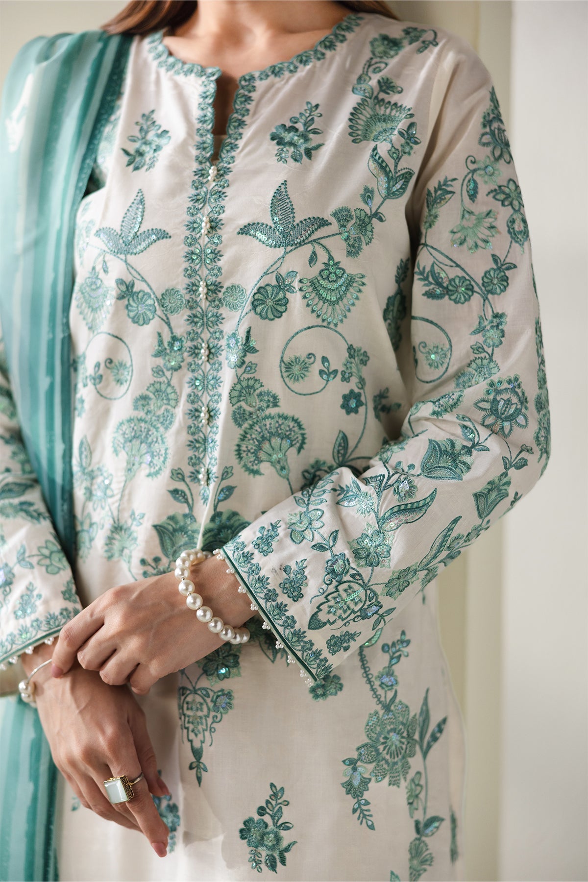 Baroque | Embroidered Lawn | SF-4430