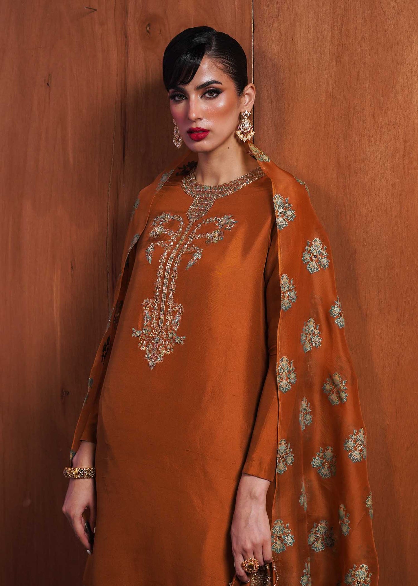 Hussain Rehar | Basic Not Basic | Gilt