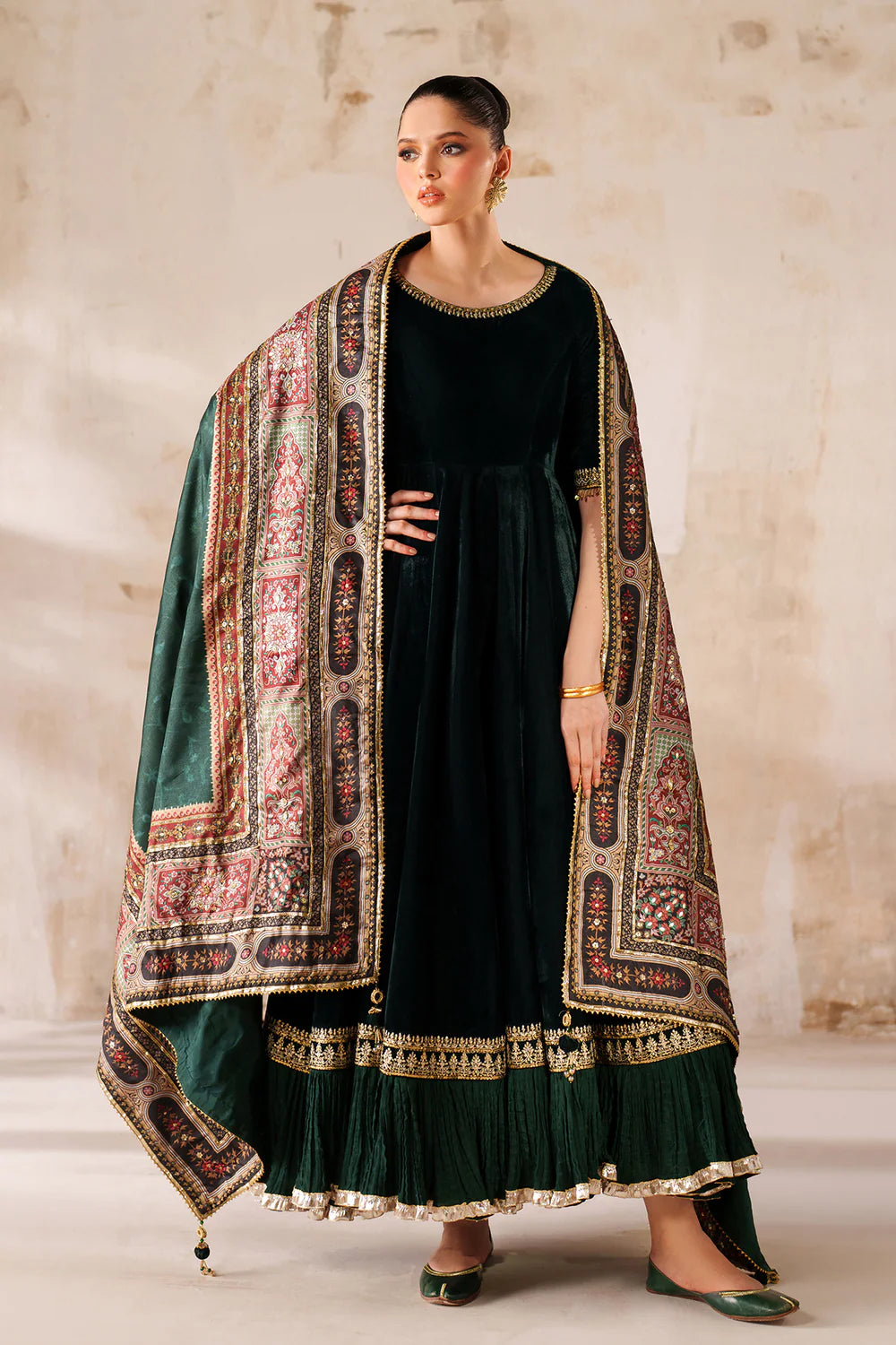 Baroque | EMBROIDERED VELVET | PR-1208