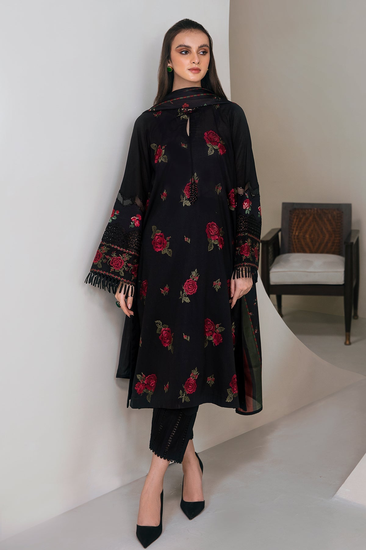 Baroque | Embroidered Lawn | SF-361