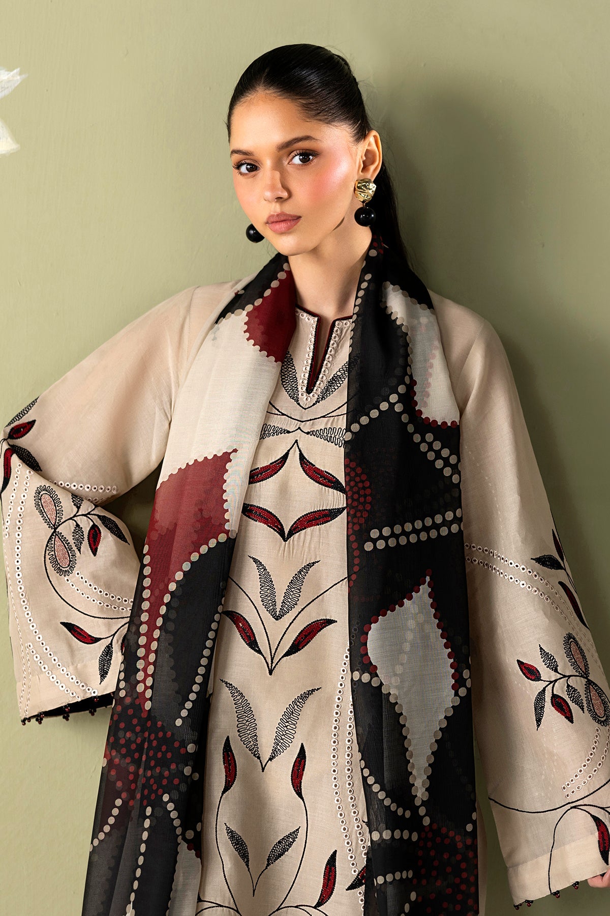 Baroque | Embroidered Lawn | SF-4418