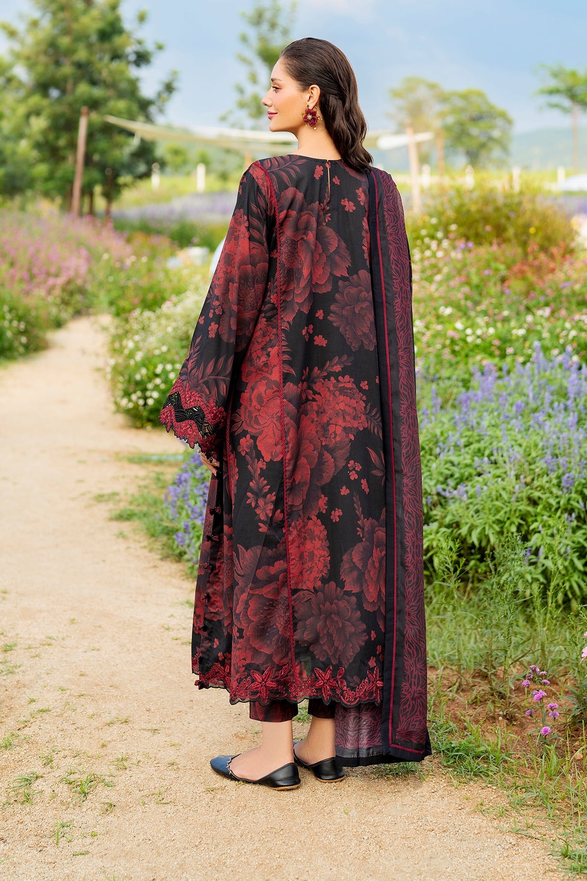 Baroque | Embroidered Lawn | SF-4220