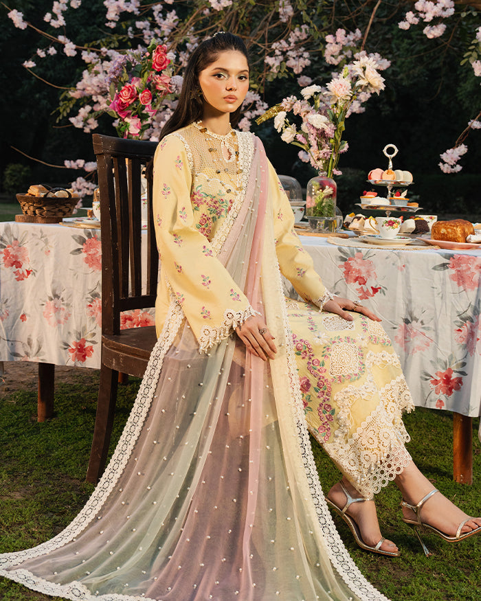 Zevk | Flora Festive Lawn | LIME
