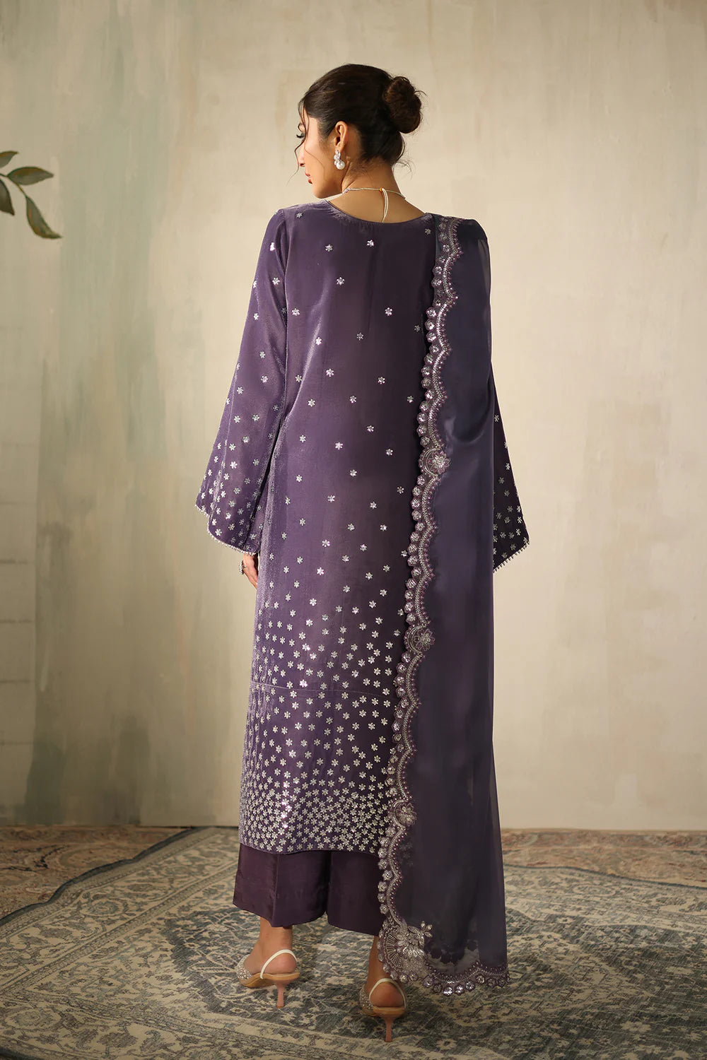 Baroque | EMBROIDERED VELVET | PR-1226