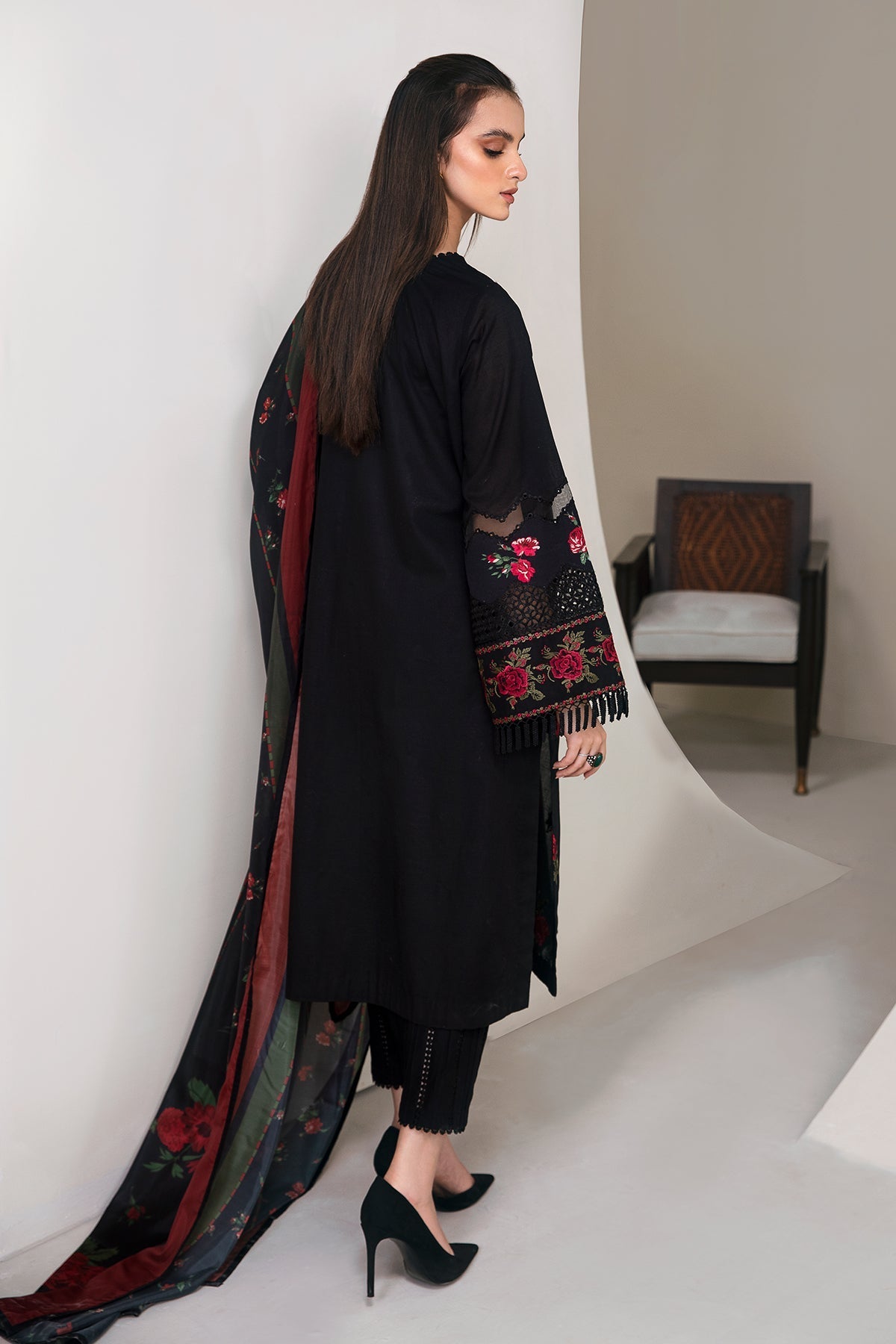 Baroque | Embroidered Lawn | SF-361