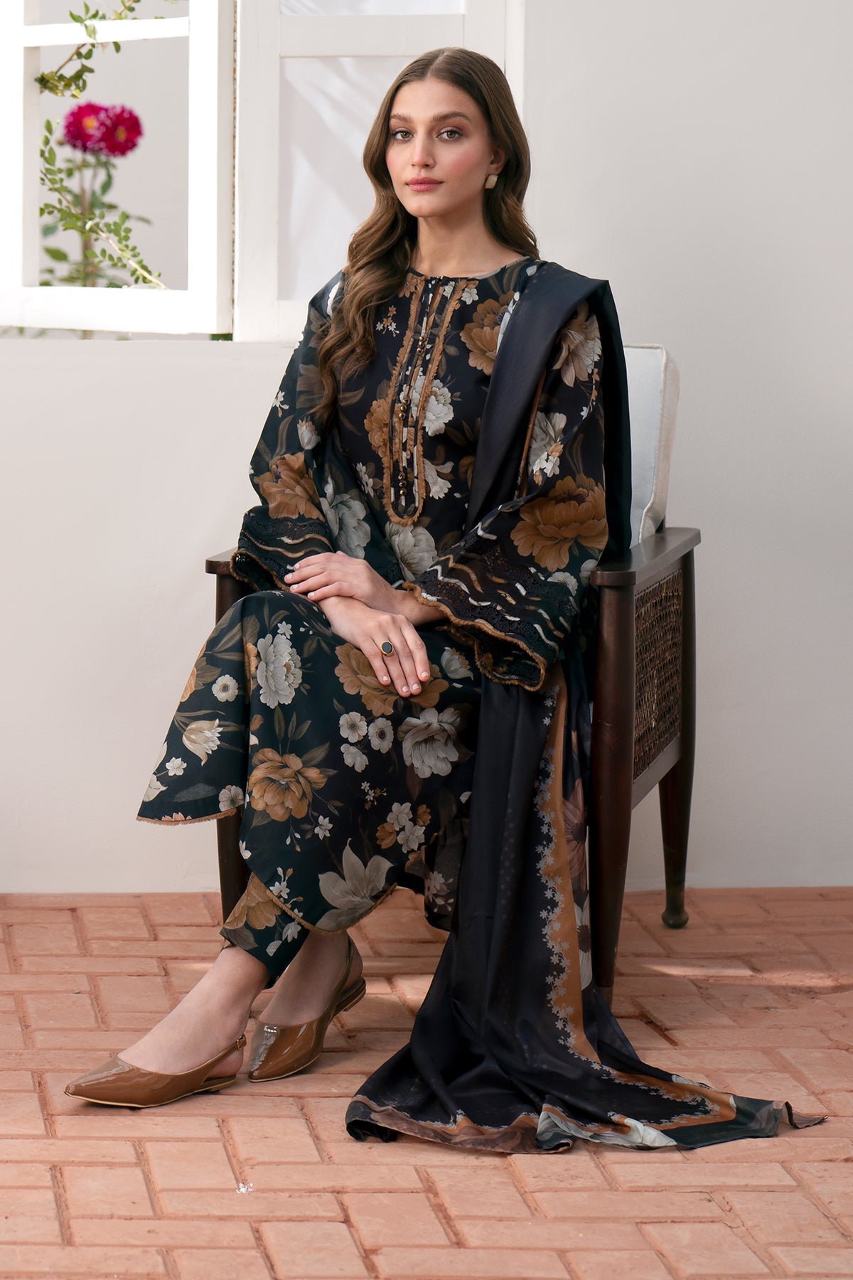 Baroque | Embroidered Lawn | SF-540