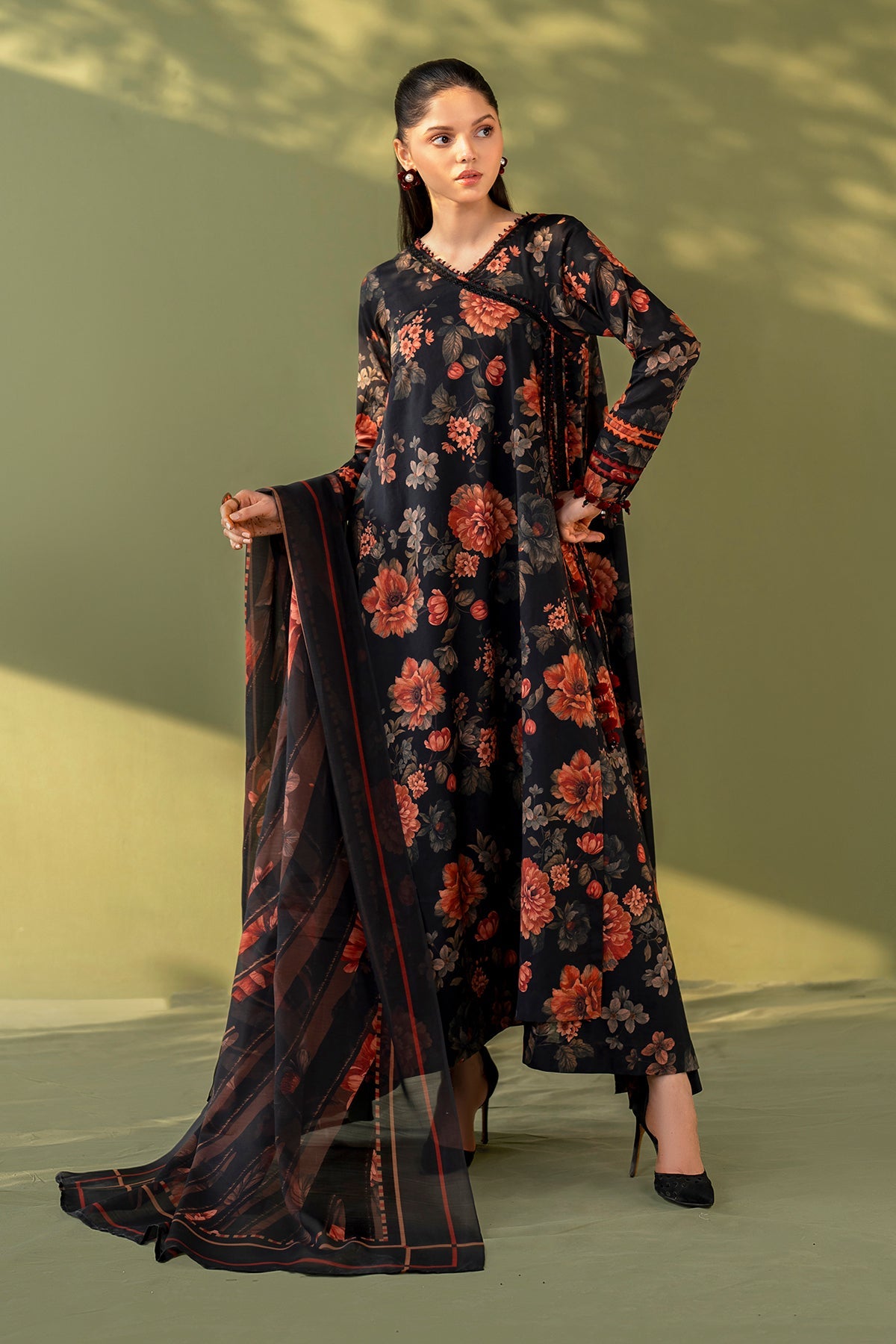 Baroque | Embroidered Lawn | SF-4172