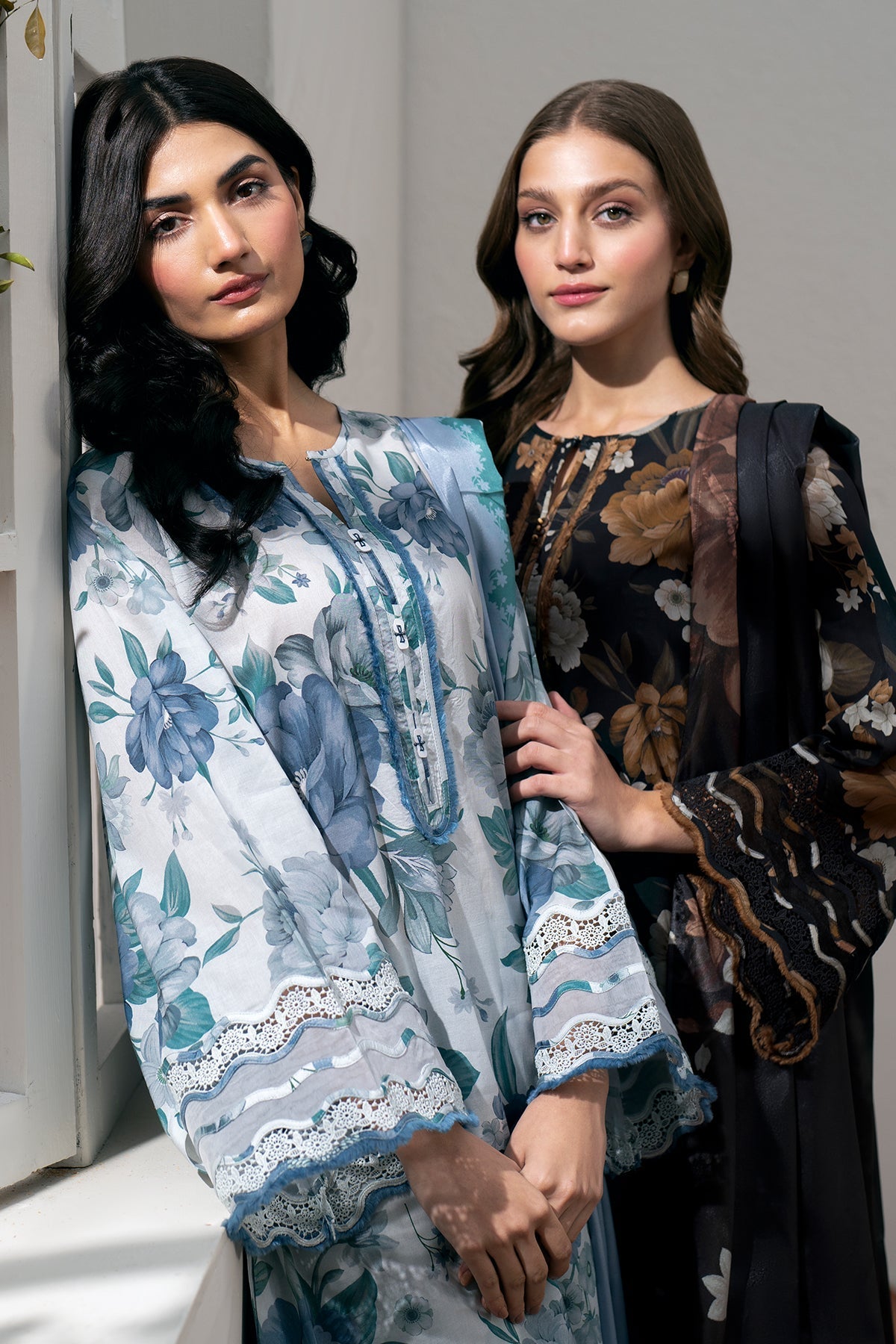 Baroque | Embroidered Lawn | SF-541