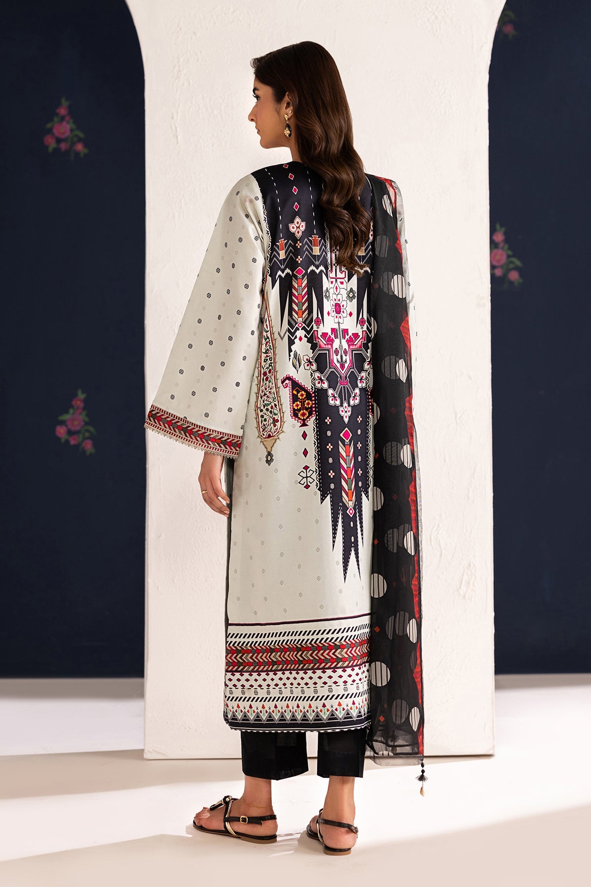 Baroque | Embroidered Lawn | SF-4455