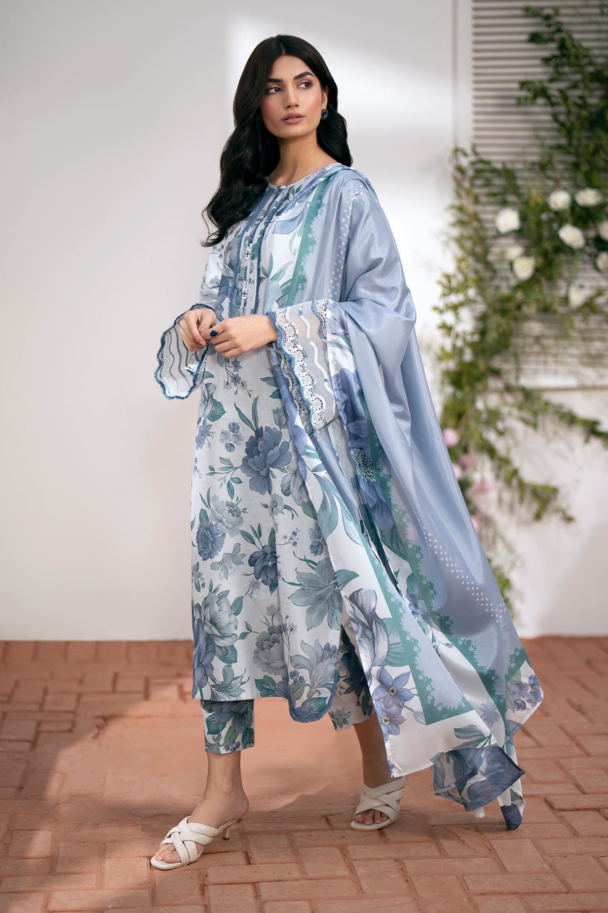 Baroque | Embroidered Lawn | SF-541