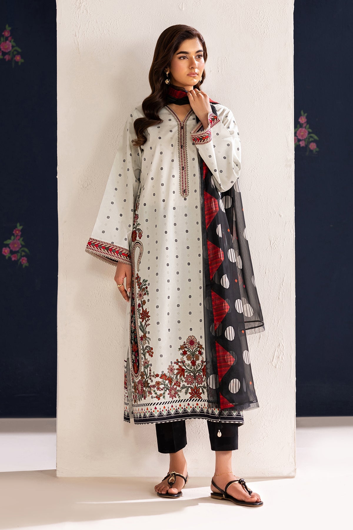 Baroque | Embroidered Lawn | SF-4455