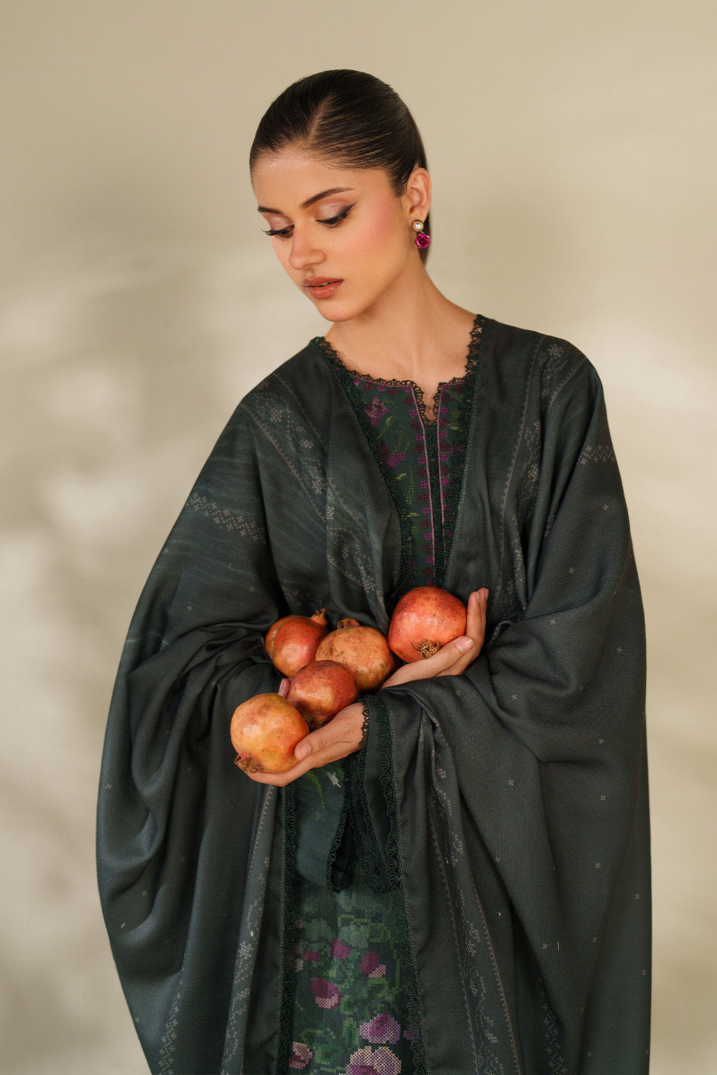 Iznik | Winter Chapter 25 | UE-567 Printed Khaddar