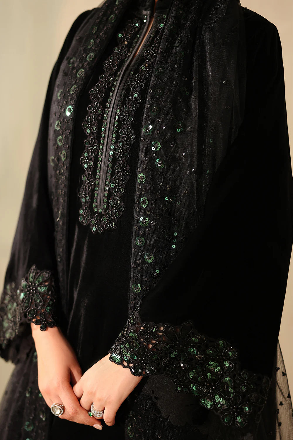 Baroque | EMBROIDERED VELVET |  PR-1222