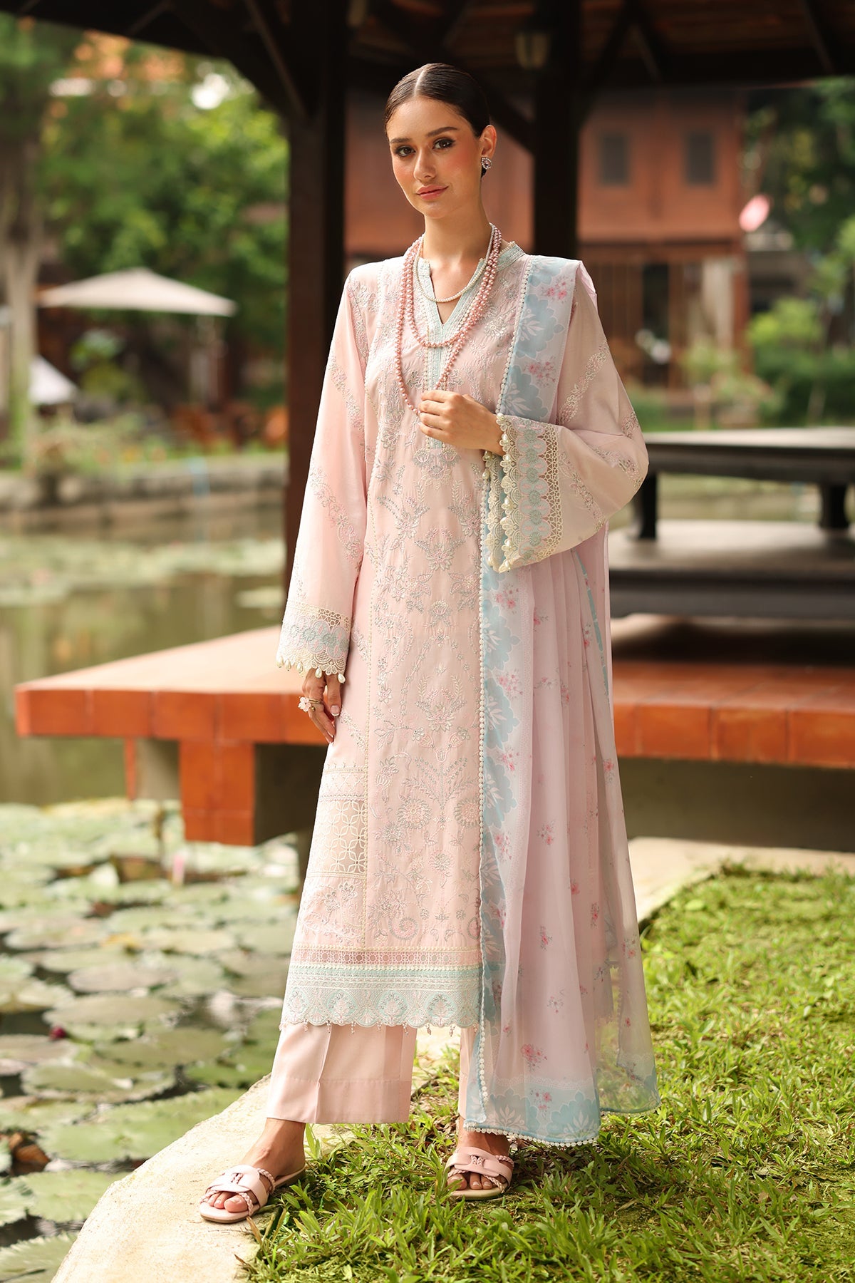 Baroque | Embroidered Lawn | SF-4260