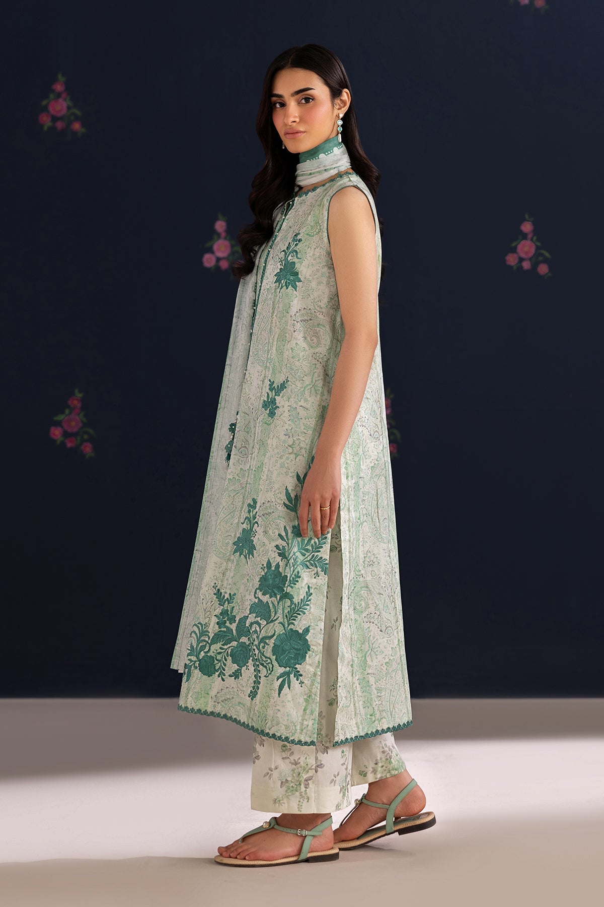 Baroque | Embroidered Lawn | SF-4456