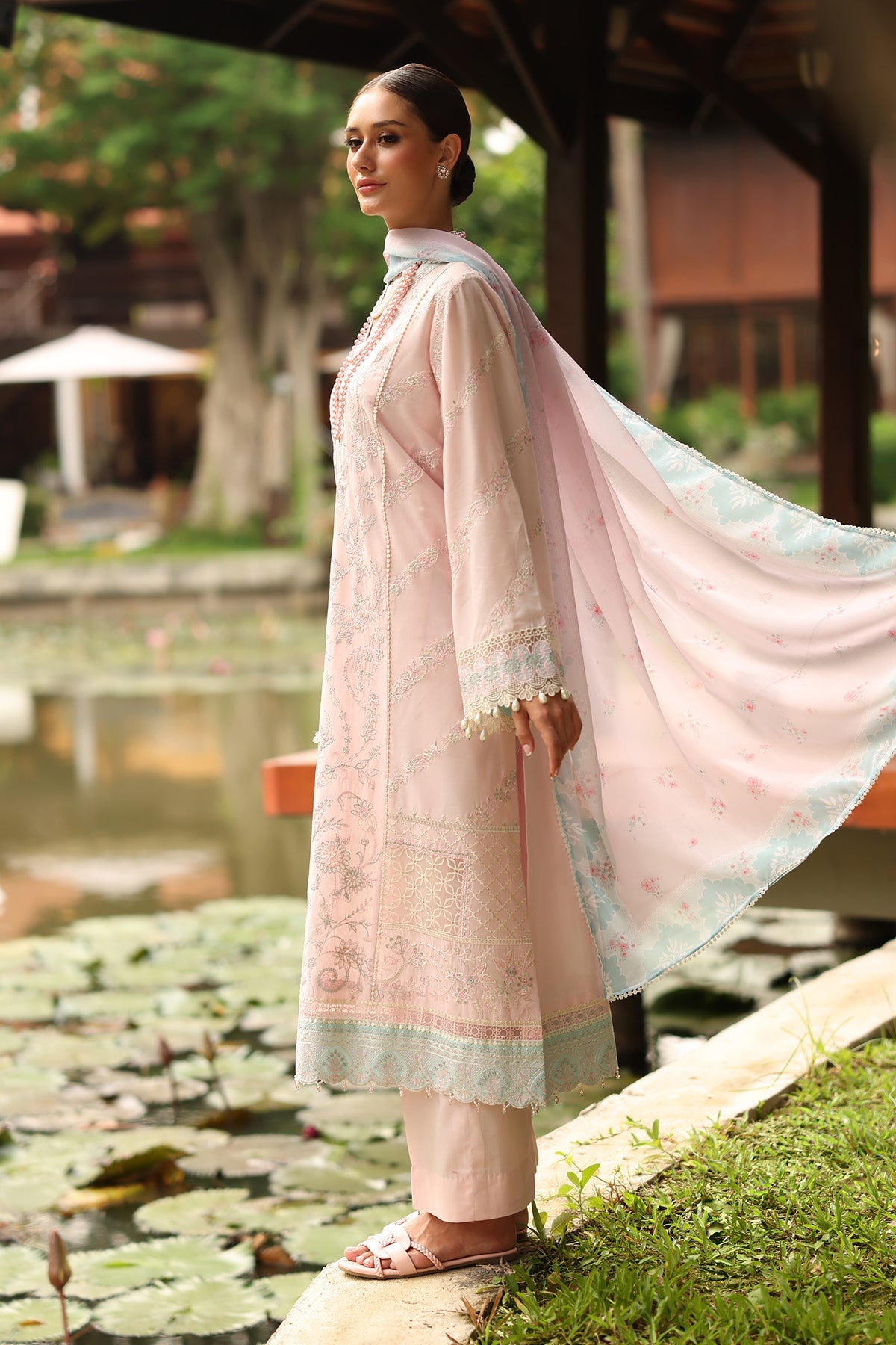 Baroque | Embroidered Lawn | SF-4260
