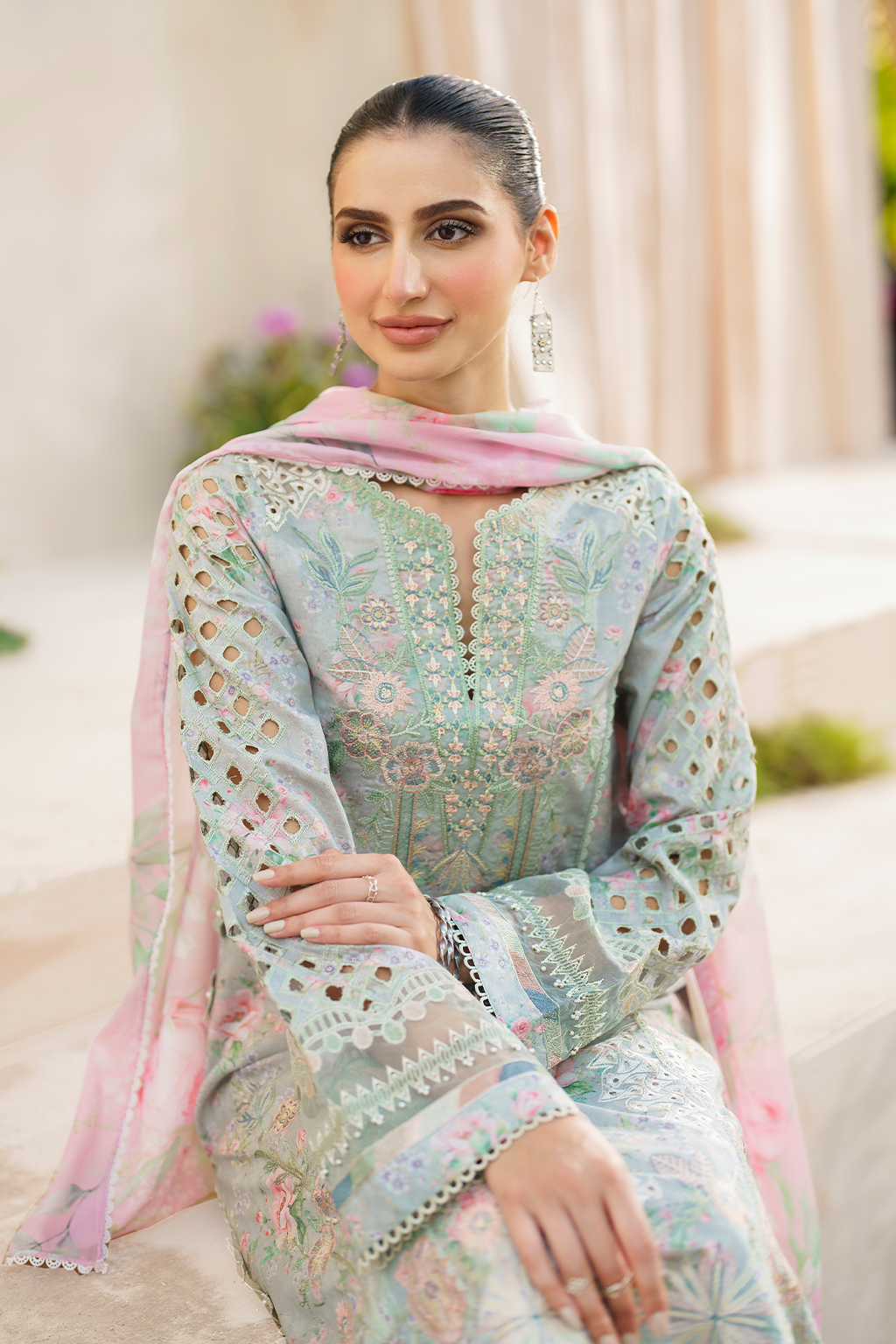 Iznik | Festive lawn 24 | SFL-07