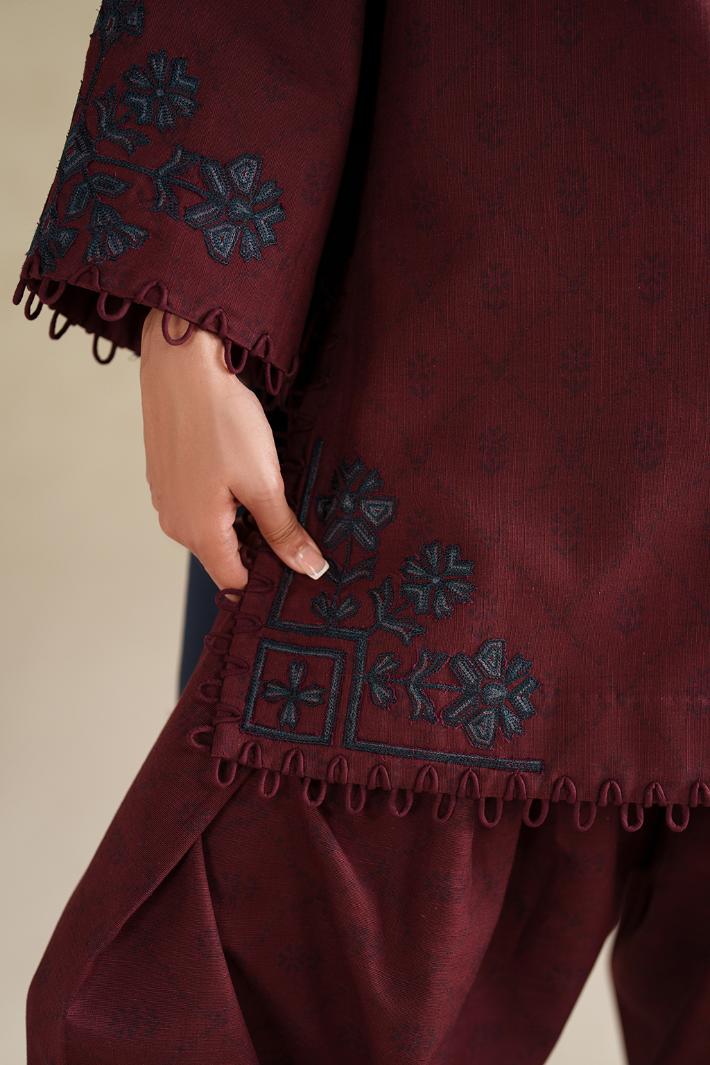 Iznik | Winter Chapter 25 | UE-592 Printed Khaddar