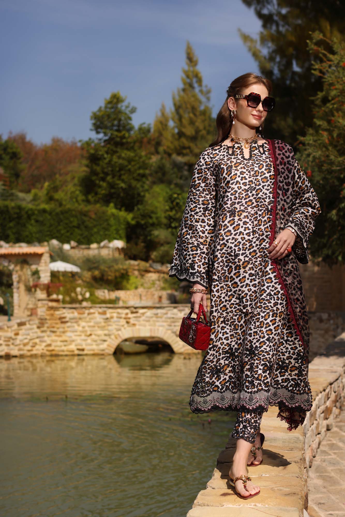 Noor by Saadia Asad | Luxe Chikankari 25 | D2-B - House Of Anaya