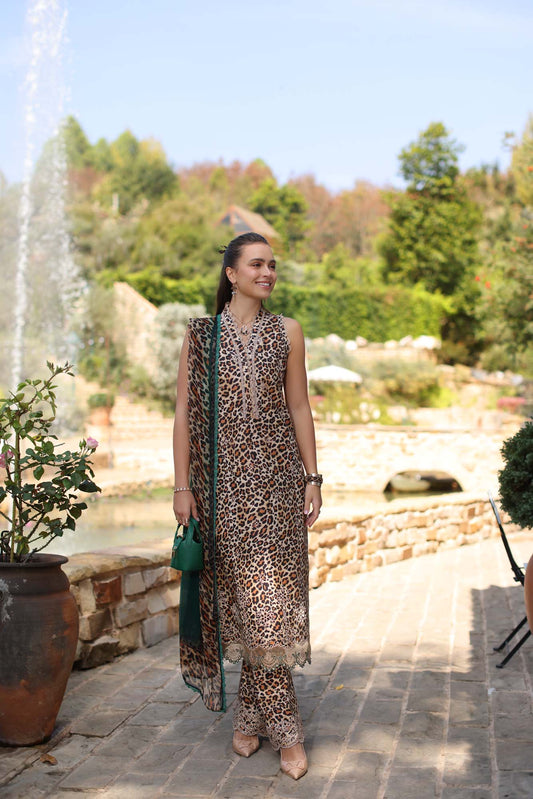 Noor by Saadia Asad | Luxe Chikankari 25 | D2-A - House Of Anaya