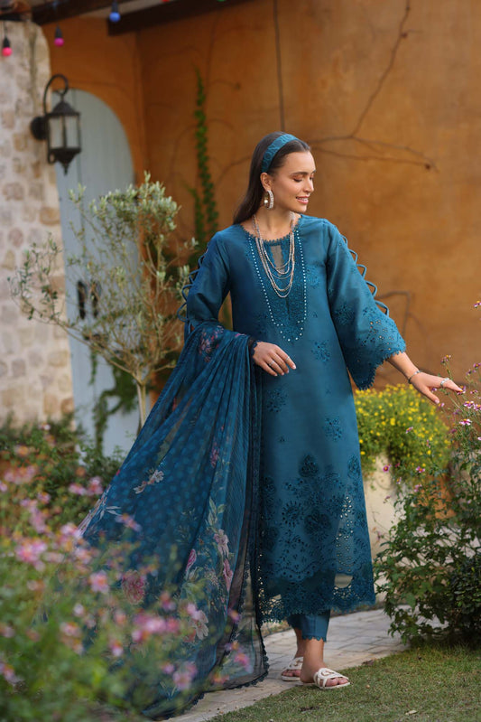 Noor by Saadia Asad | Luxe Chikankari 25 | D8-B - House Of Anaya