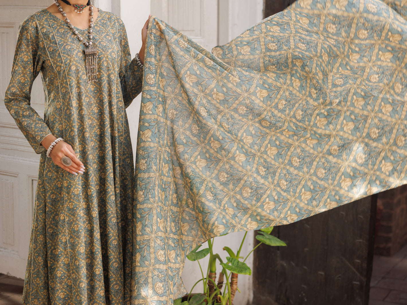 Almirah | Traditional Tale | ALP-3PS-2130