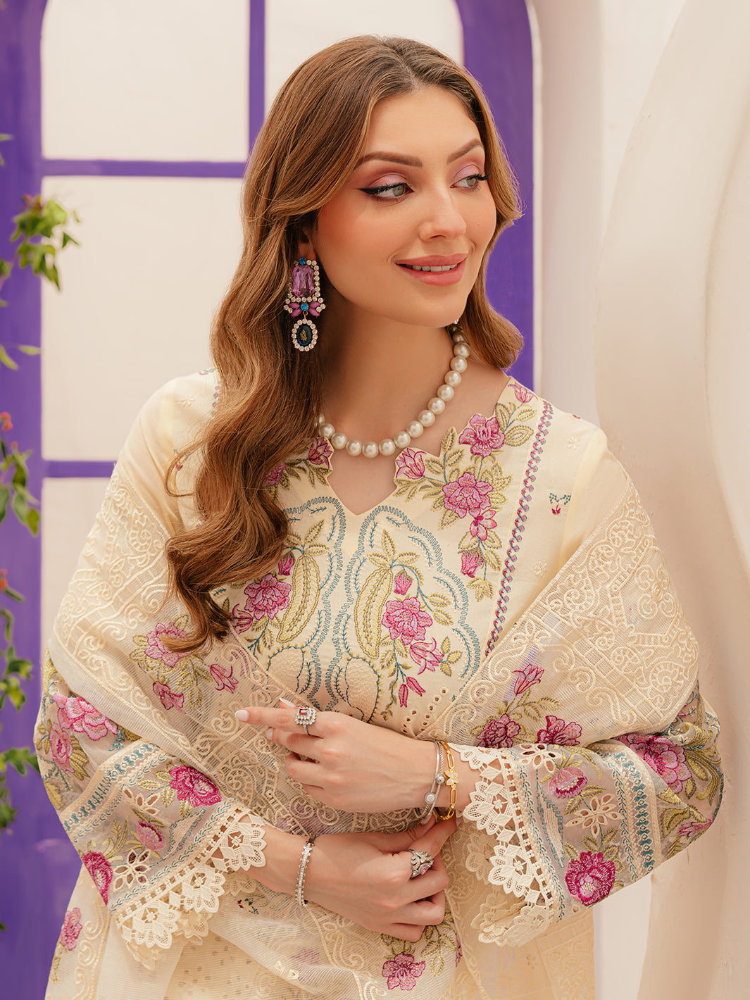 Mahnur | Allenura Luxury Lawn 24 | AMOUR - House Of Anaya
