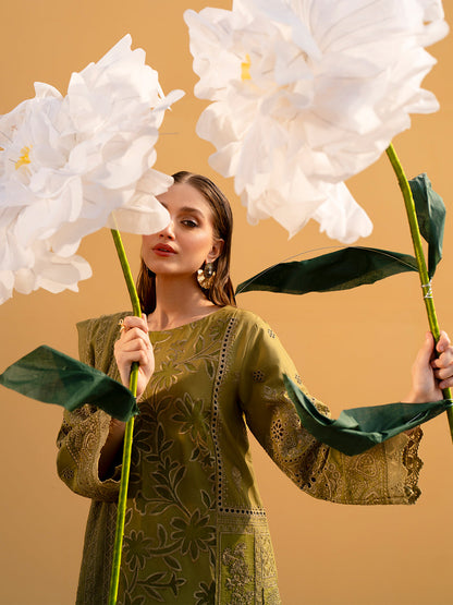 Mahnur | Sirena Luxury Lawn 25 | Adrienne - House Of Anaya