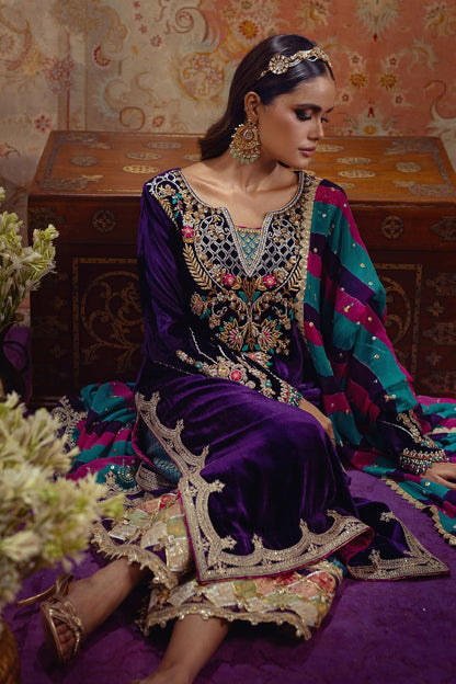 Annus Abrar | Mirha Winter Velour | Dalia